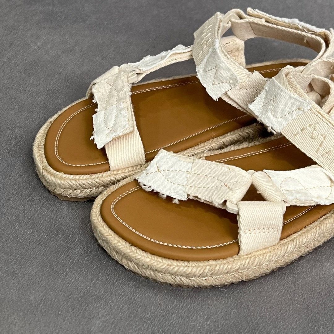 Maison Margiela Maison Margiela Casual White Sandals us_5 Women Size US 5 / IT 35 - 3 Thumbnail