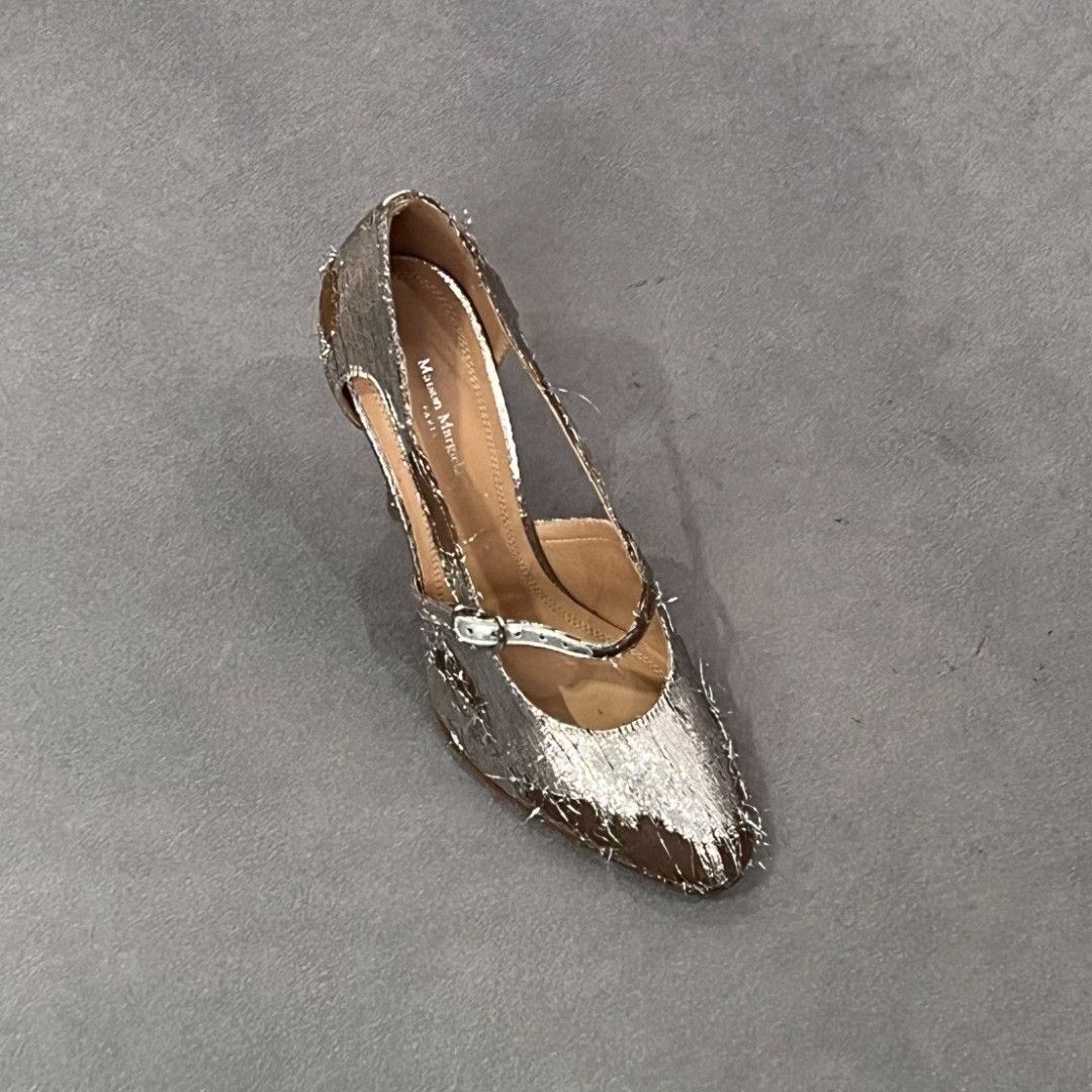 Maison Margiela Maison Margiela Distressed Hitop Sneakers us_8 Women Size US 8 / IT 38 - 5 Thumbnail