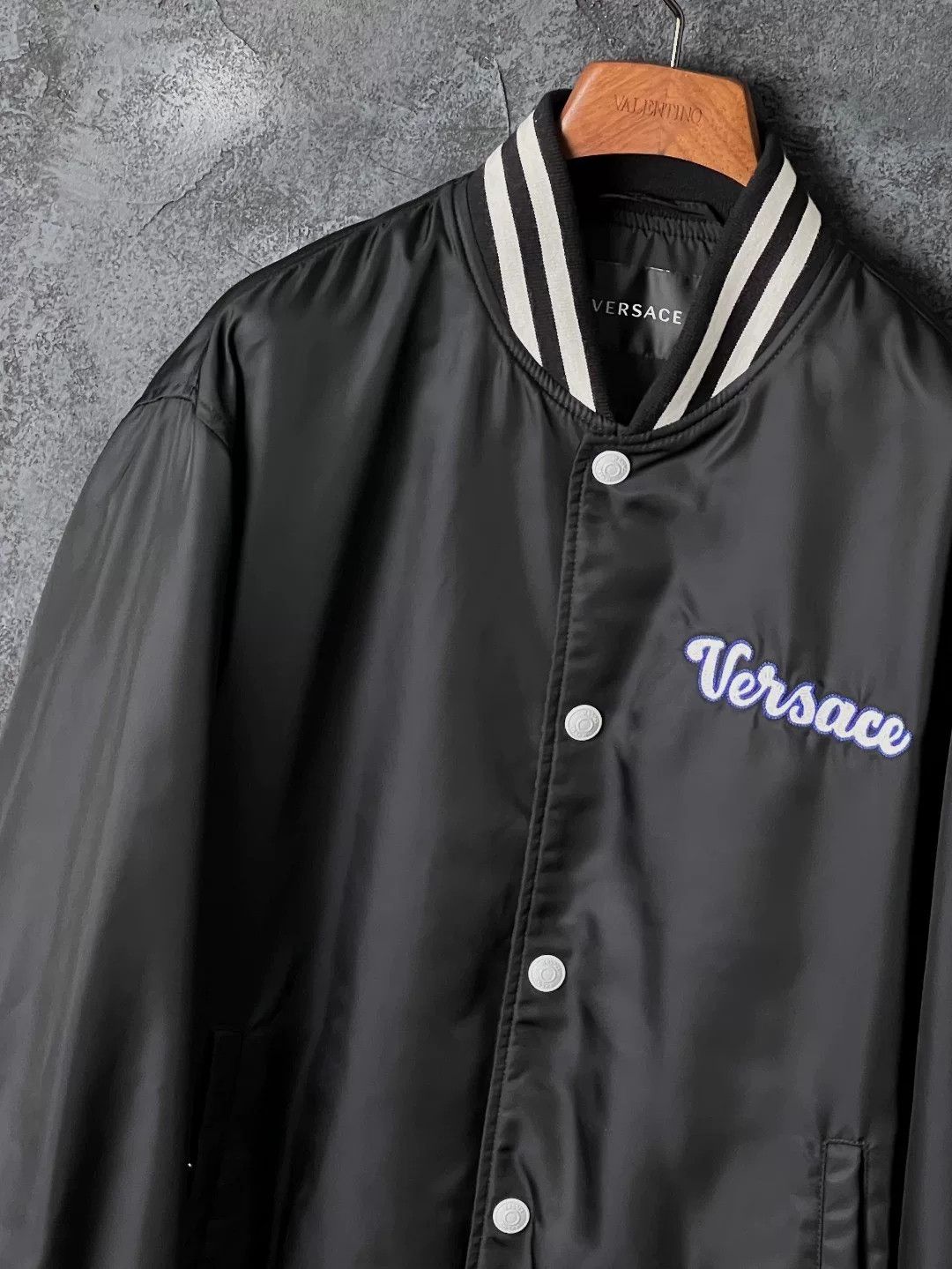 Versace Versace Embroidered Light Jacket m Men Size US M / EU 48-50 / 2 - 5 Thumbnail