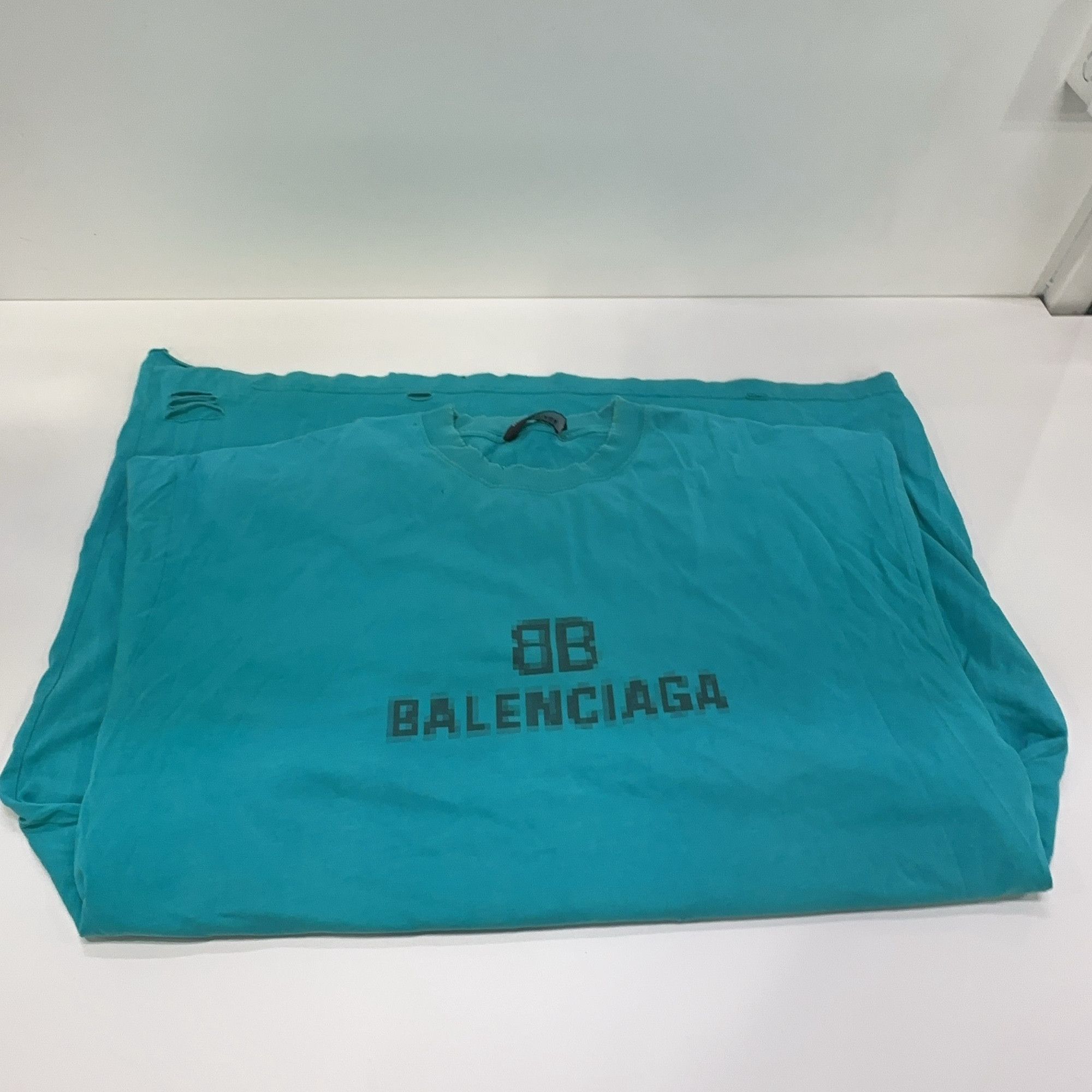 Balenciaga Balenciaga Mosaic BB Logo Distressed T-Shirt Size S Size US S / EU 44-46 / 1 - 11 Thumbnail