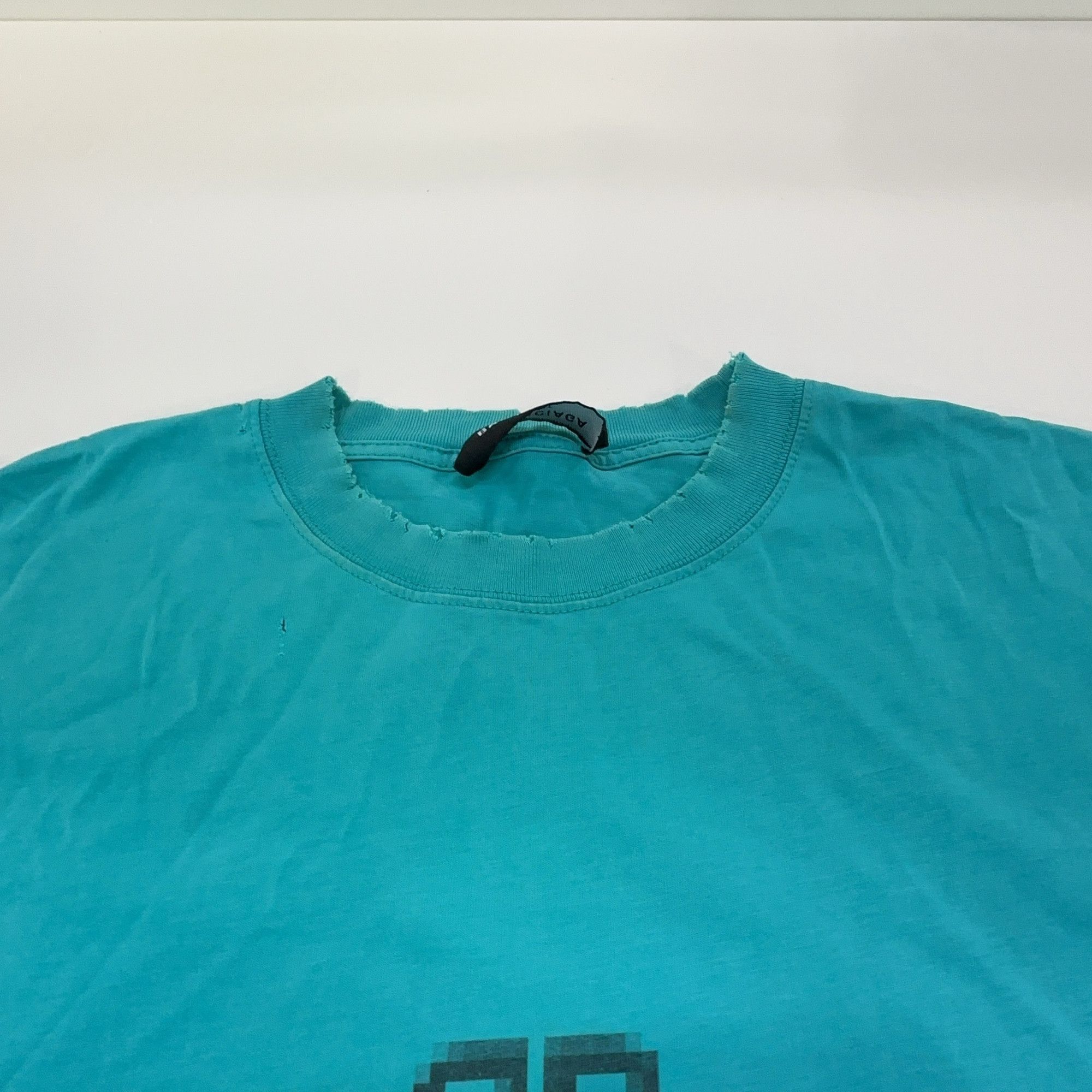Balenciaga Balenciaga Mosaic BB Logo Distressed T-Shirt Size S Size US S / EU 44-46 / 1 - 7 Thumbnail