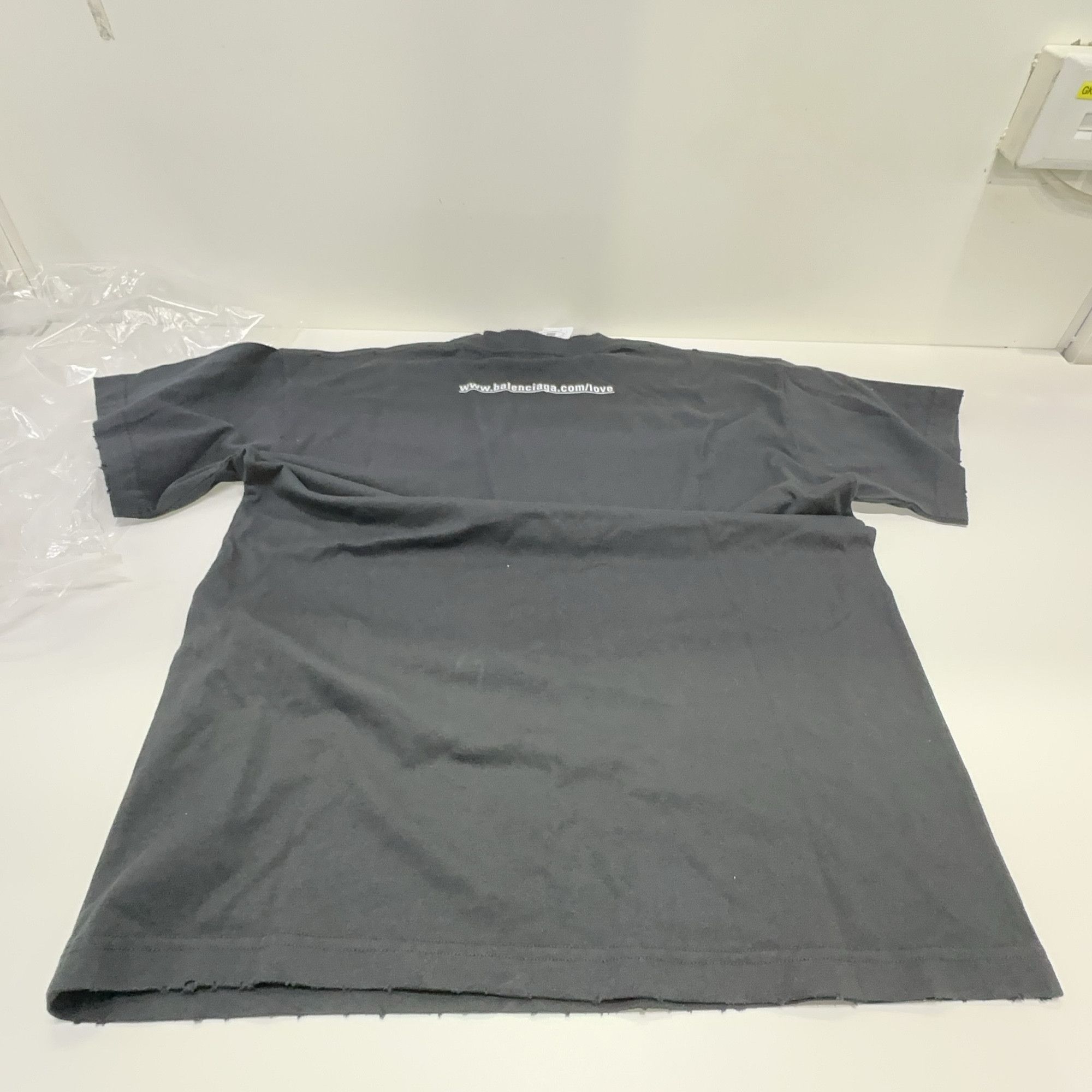 Balenciaga Balenciaga I Love U Print T-Shirt Size S Size US S / EU 44-46 / 1 - 9 Thumbnail