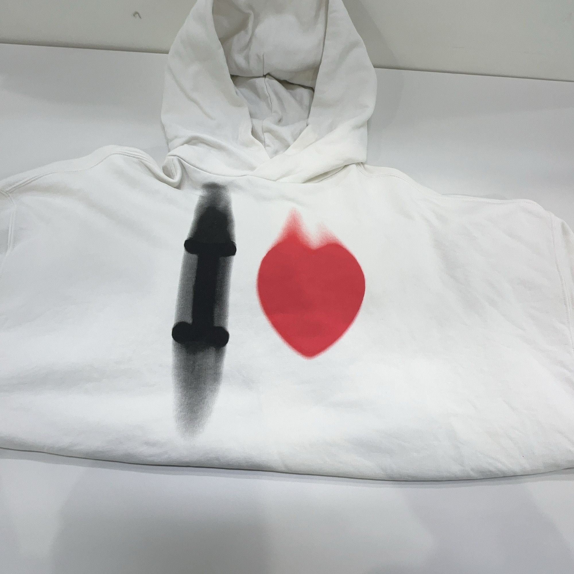 Balenciaga Balenciaga I Love Heart Spray Hoodie XS Size US XS / EU 42 / 0 - 7 Thumbnail