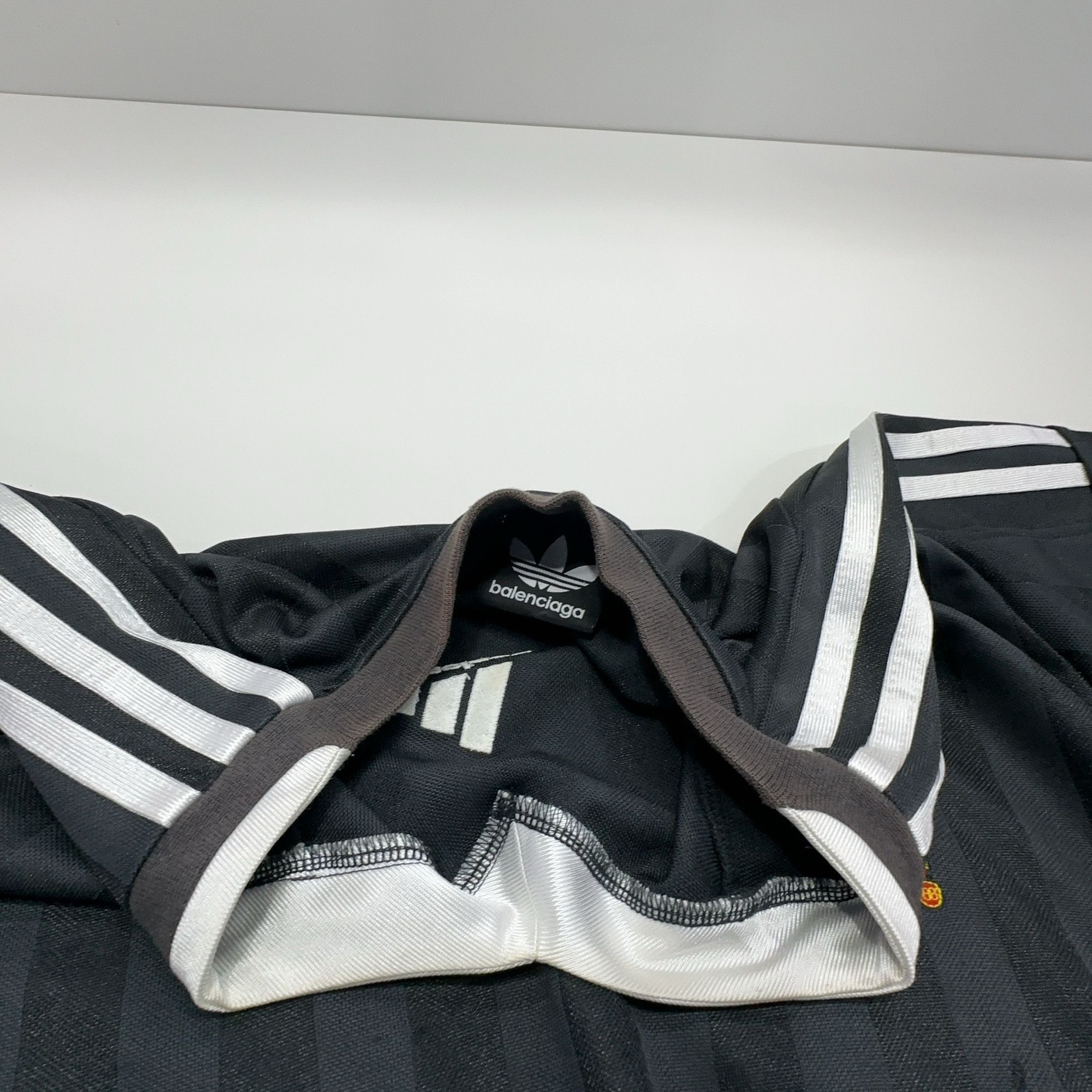Balenciaga Balenciaga x adidas Striped Soccer Jersey Size 2 Size US M / EU 48-50 / 2 - 7 Thumbnail
