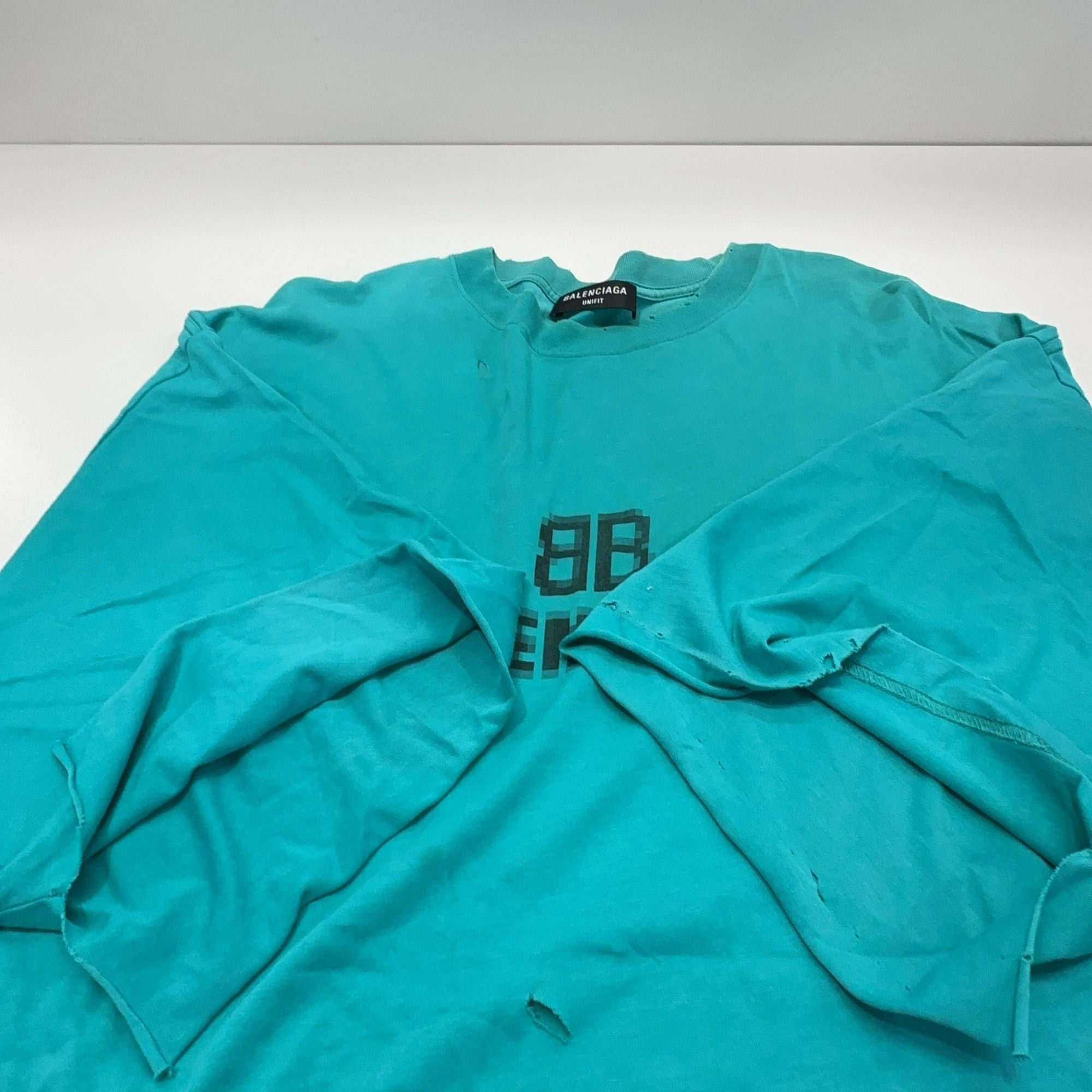 Balenciaga Balenciaga Distressed Pixel Logo T-Shirt M Size US M / EU 48-50 / 2 - 12 Thumbnail