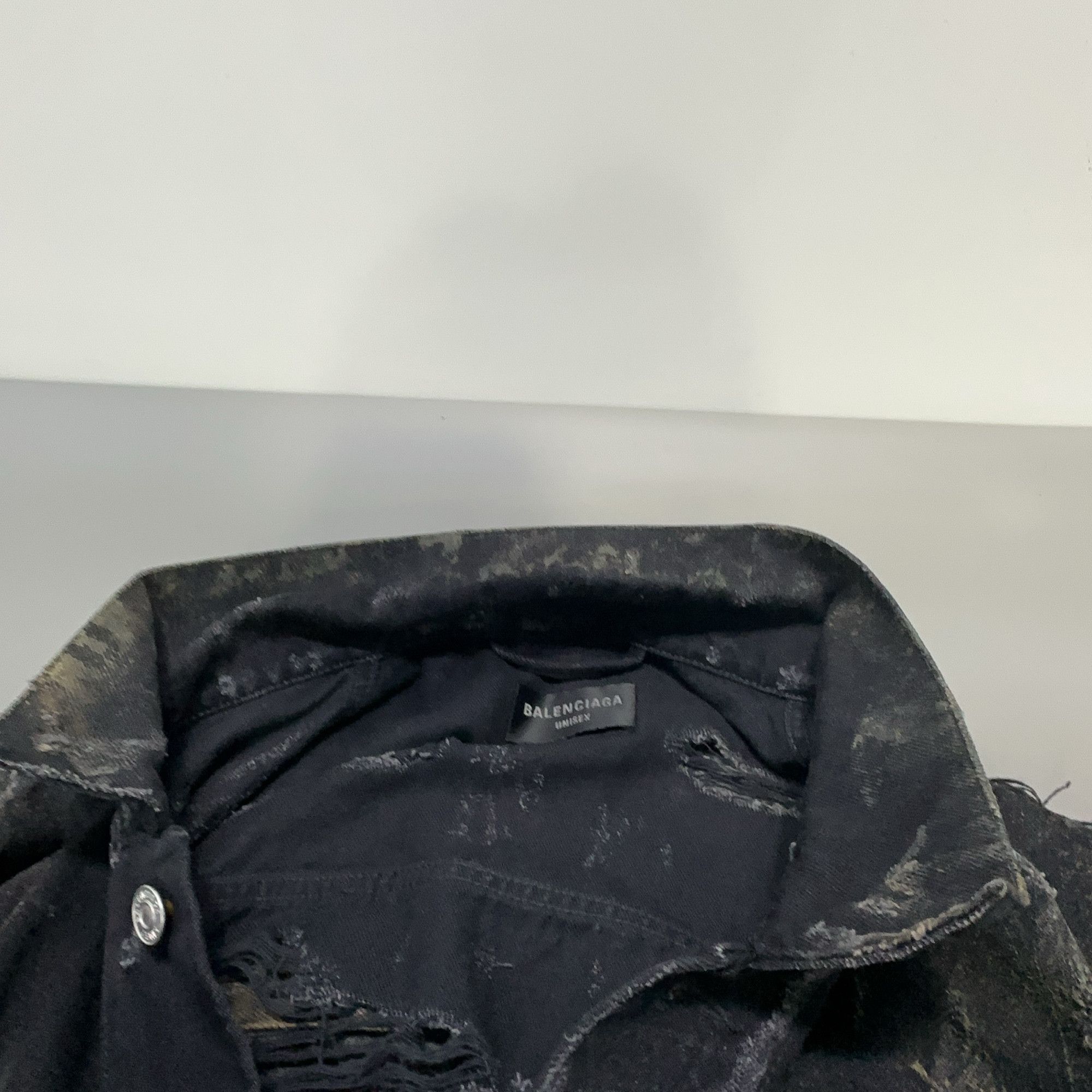 Balenciaga Balenciaga Distressed Denim Jacket Size 2 Size US M / EU 48-50 / 2 - 8 Thumbnail