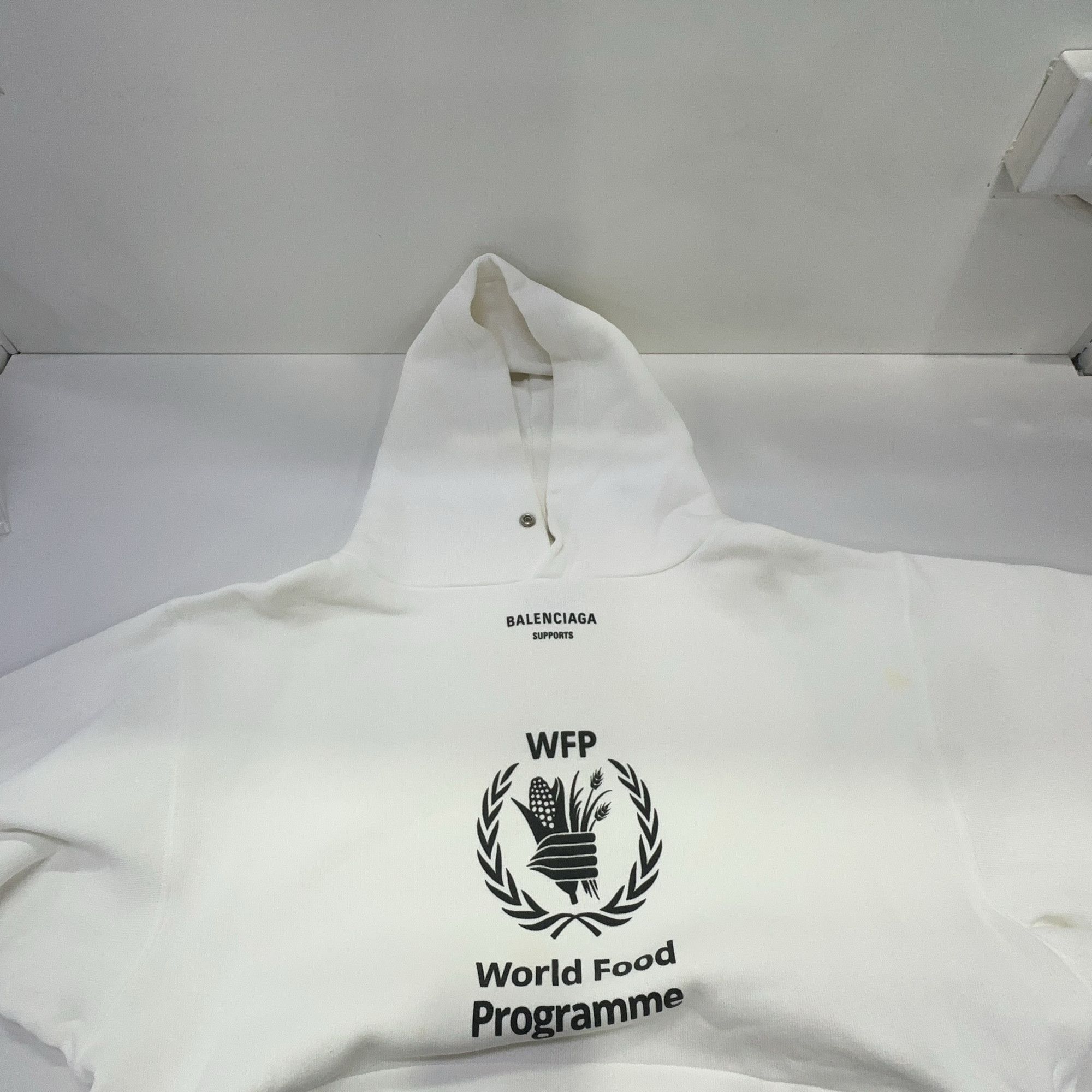 Balenciaga Balenciaga WFP World Food Programme Hoodie XS Size US XS / EU 42 / 0 - 7 Thumbnail