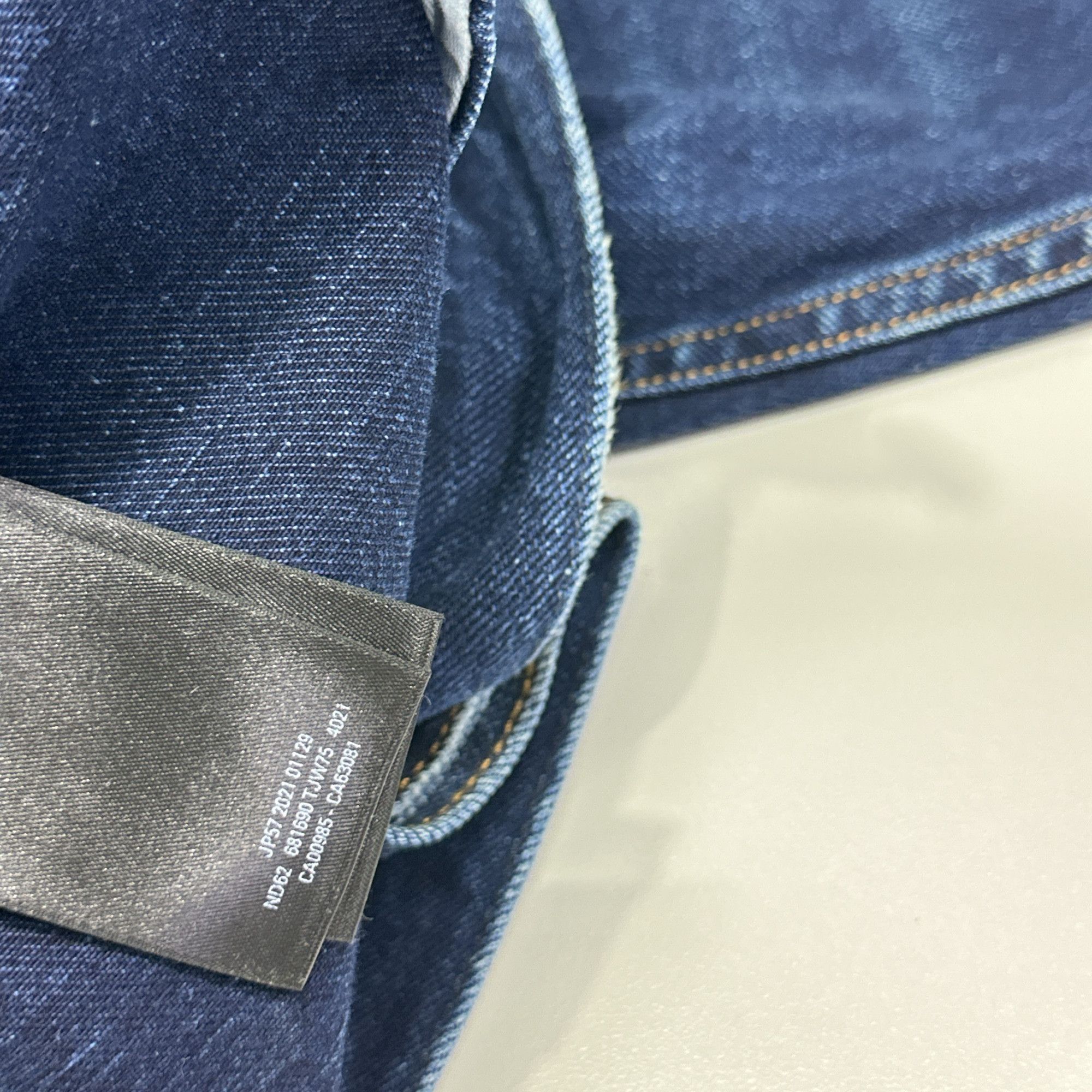 Balenciaga Balenciaga FBI Logo Denim Jacket Size 4 Size US XL / EU 56 / 4 - 5 Thumbnail