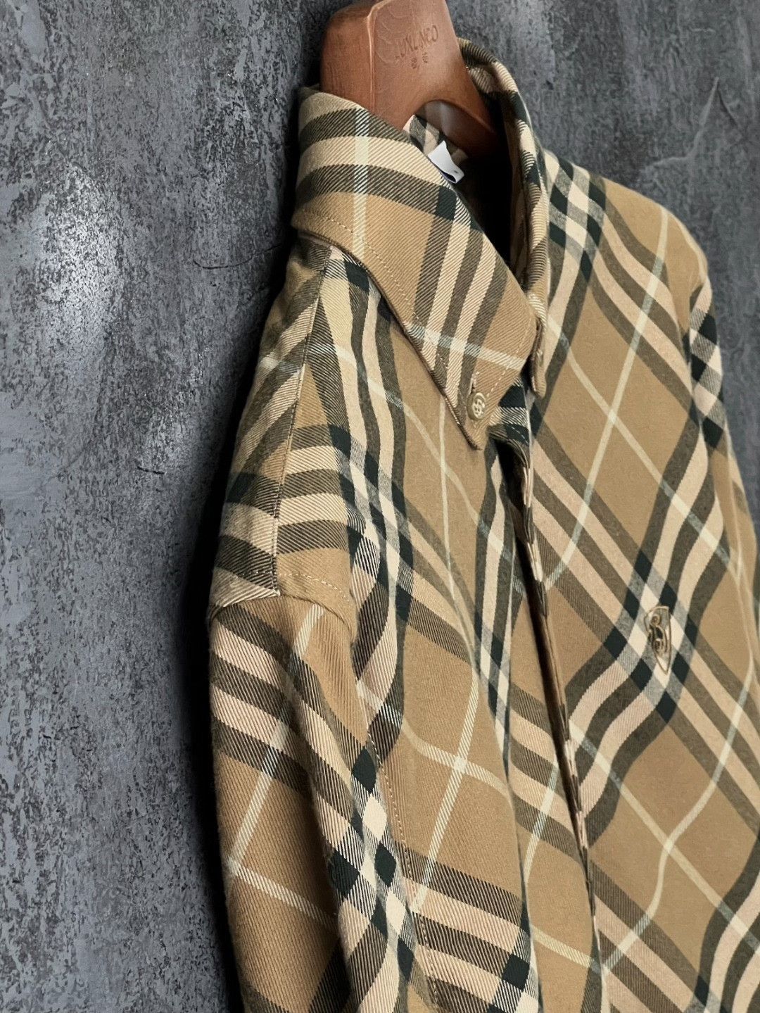 Burberry Burberry Cotton Plaid Shirt s Men Size US S / EU 44-46 / 1 - 6 Thumbnail