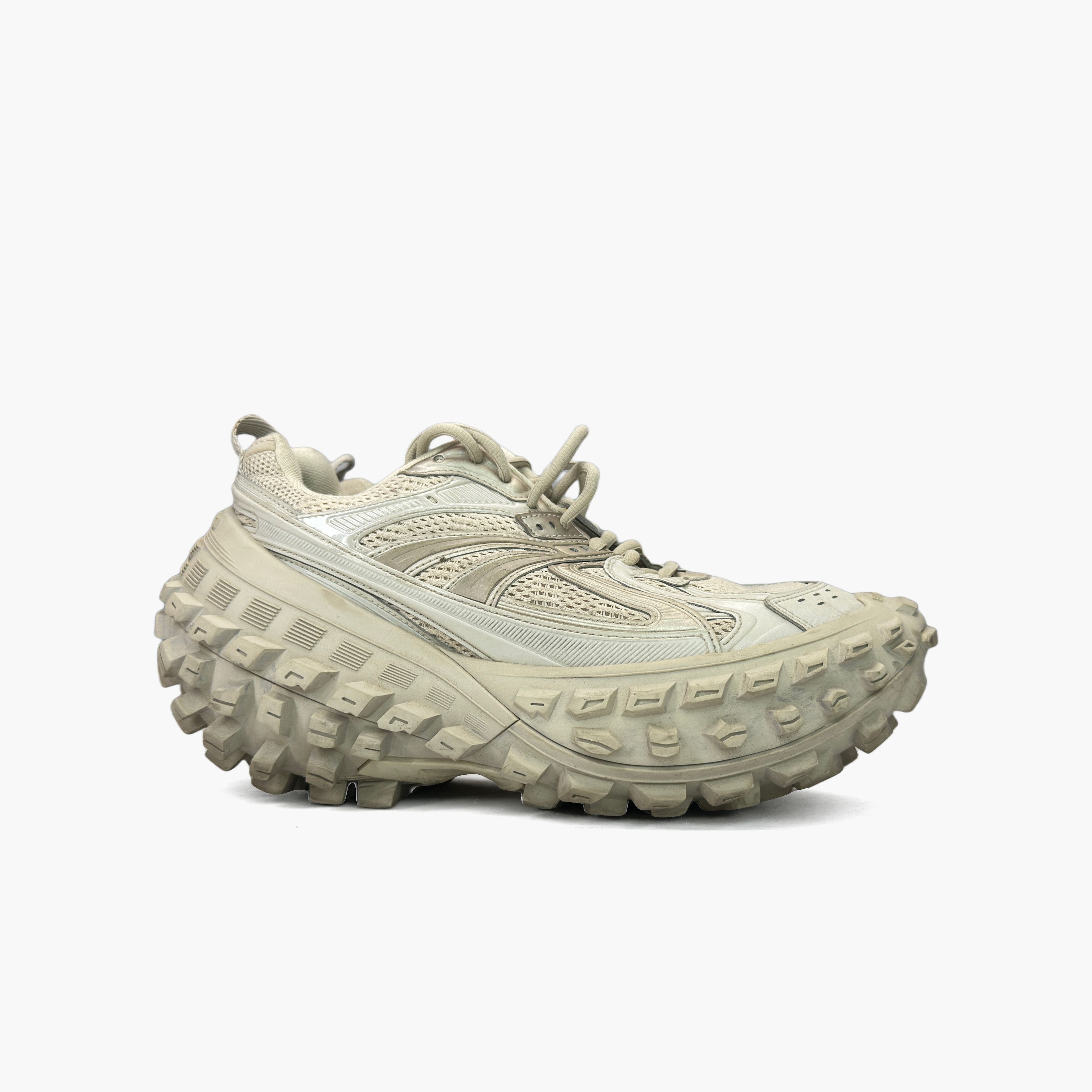Balenciaga Balenciaga Beige Bouncer Tire Sneakers 40 Size US 7 / EU 40 - 5 Thumbnail