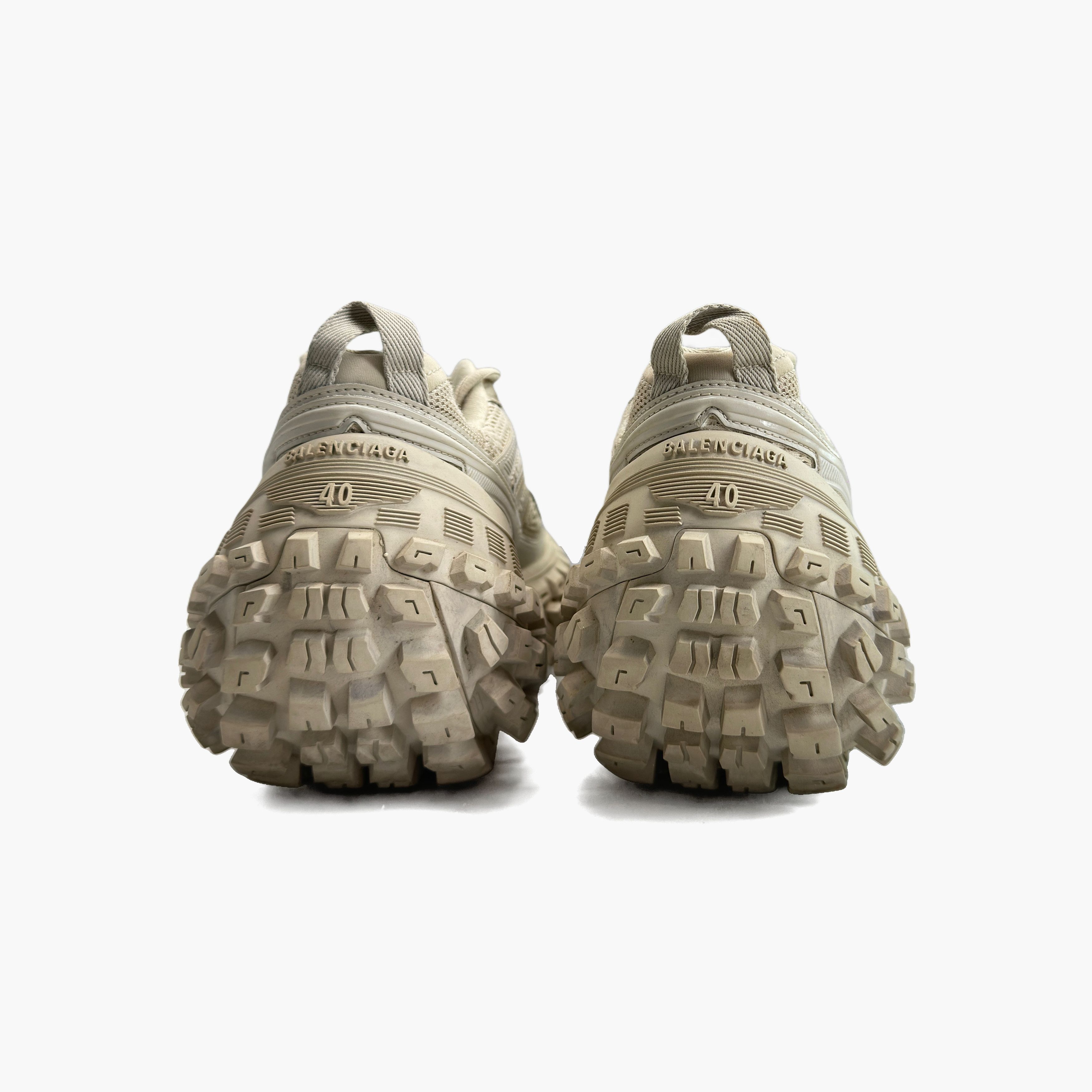 Balenciaga Balenciaga Beige Bouncer Tire Sneakers 40 Size US 7 / EU 40 - 7 Thumbnail