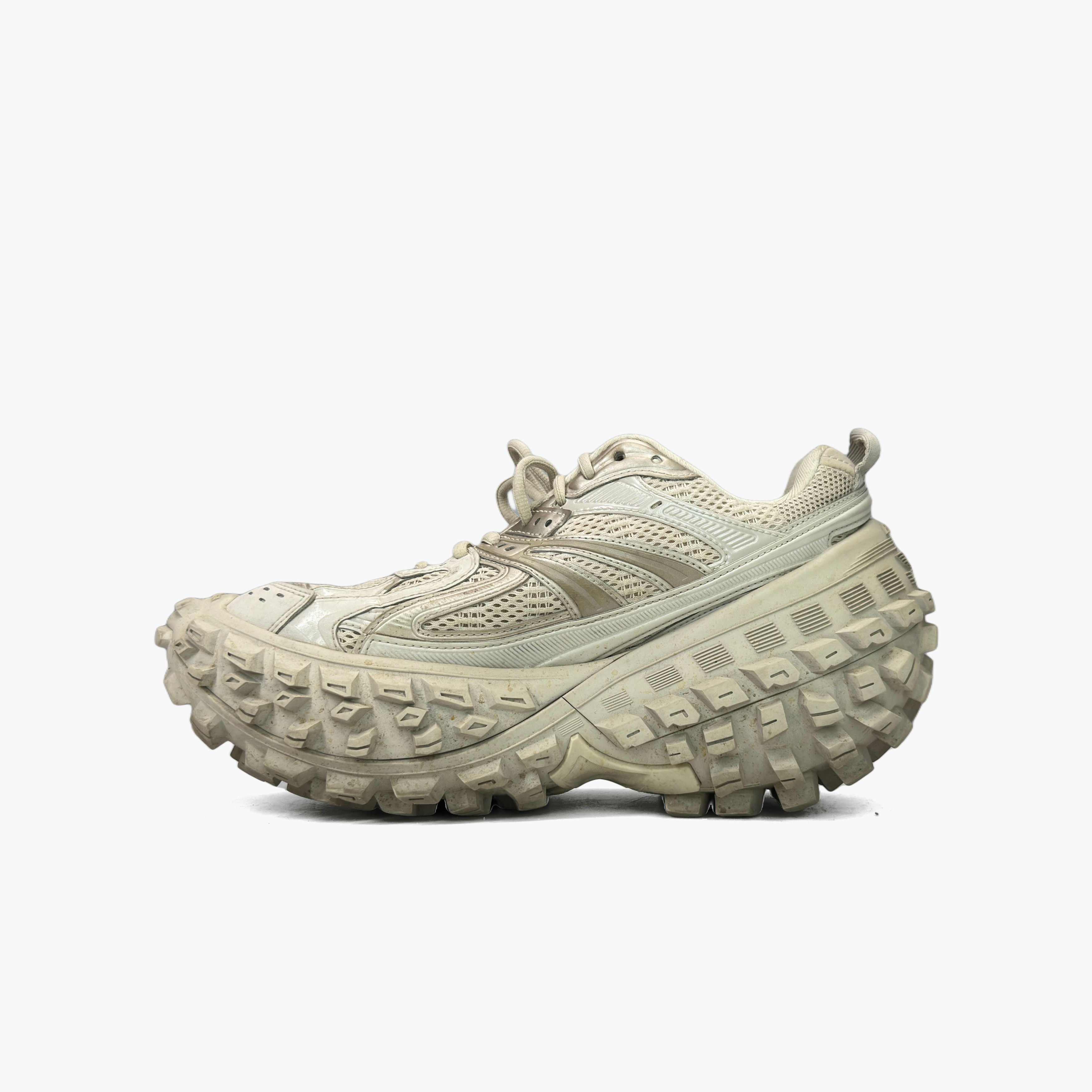 Balenciaga Balenciaga Beige Bouncer Tire Sneakers 40 Size US 7 / EU 40 - 4 Thumbnail