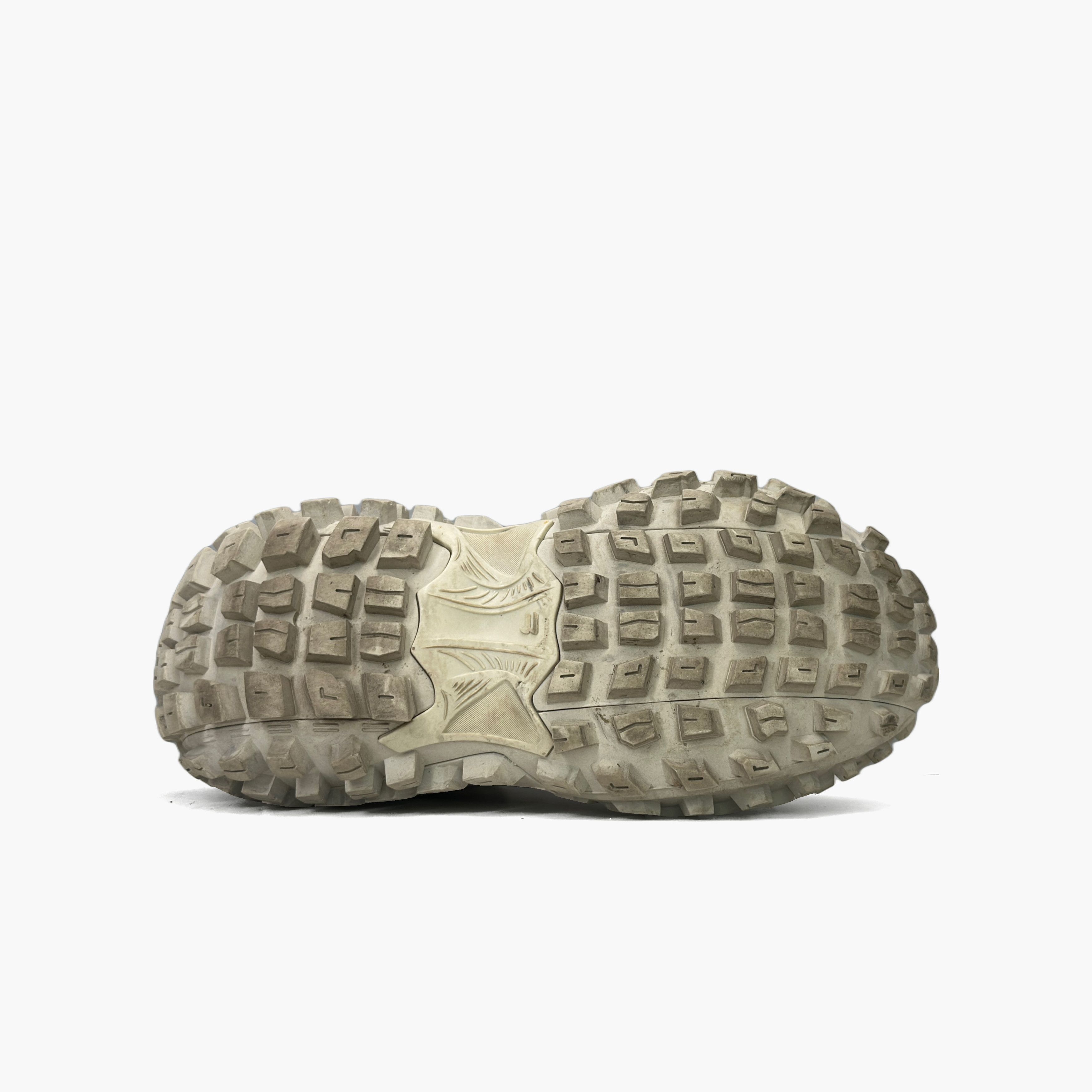 Balenciaga Balenciaga Beige Bouncer Tire Sneakers 40 Size US 7 / EU 40 - 8 Thumbnail