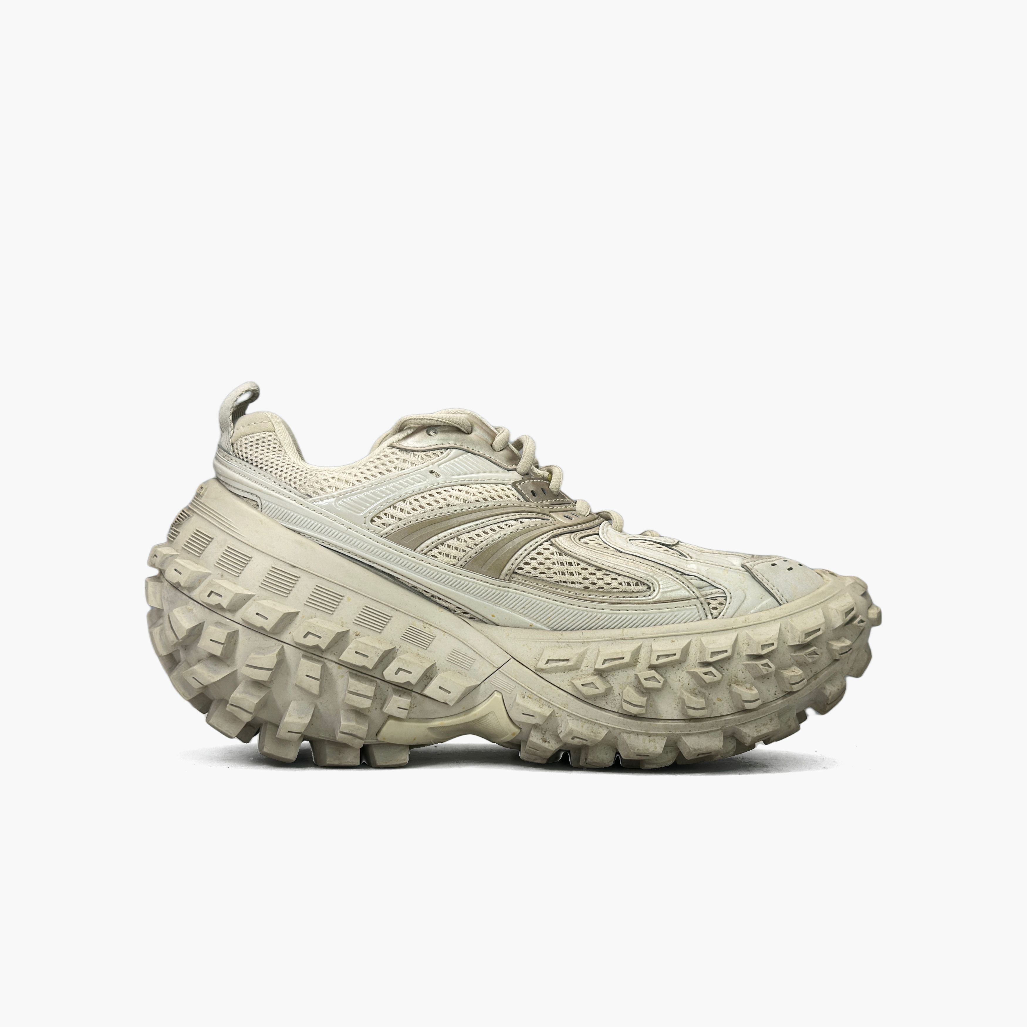 Balenciaga Balenciaga Beige Bouncer Tire Sneakers 40 Size US 7 / EU 40 - 3 Thumbnail