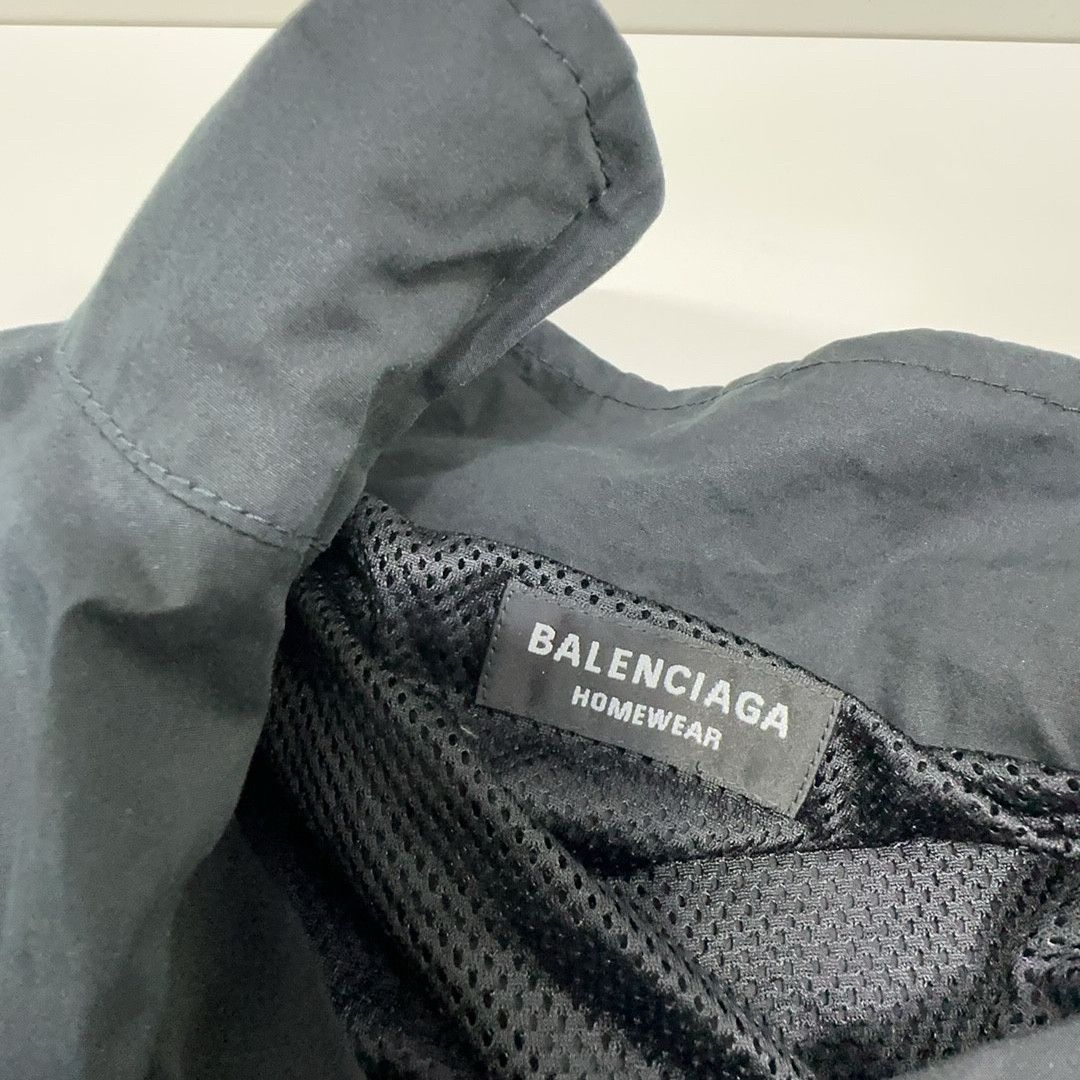 Balenciaga Balenciaga SS22 Logo Homewear Track Jacket 50 Size US M / EU 48-50 / 2 - 7 Thumbnail