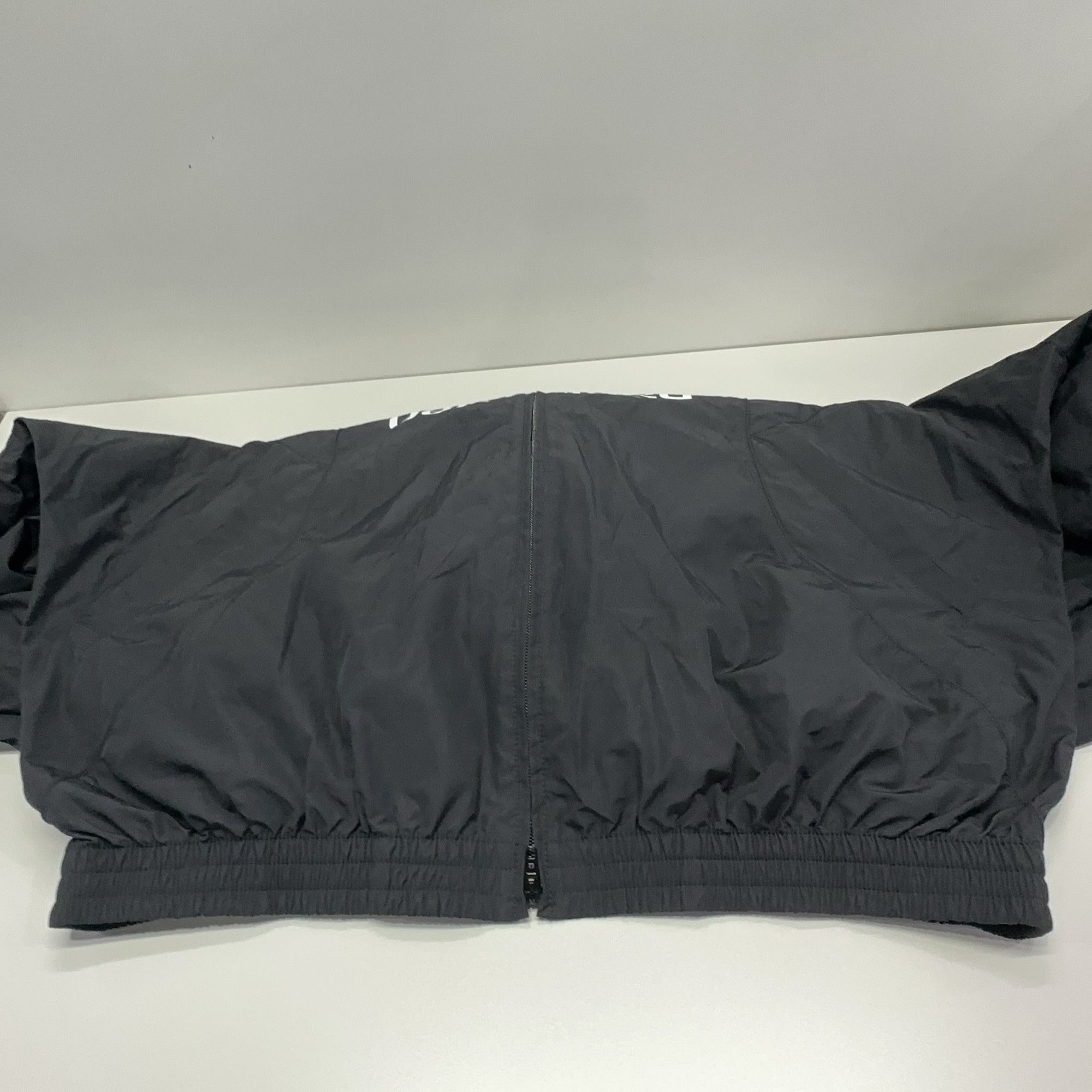 Balenciaga Balenciaga Dubai Logo Zip Track Jacket Size 44 Size US S / EU 44-46 / 1 - 11 Thumbnail