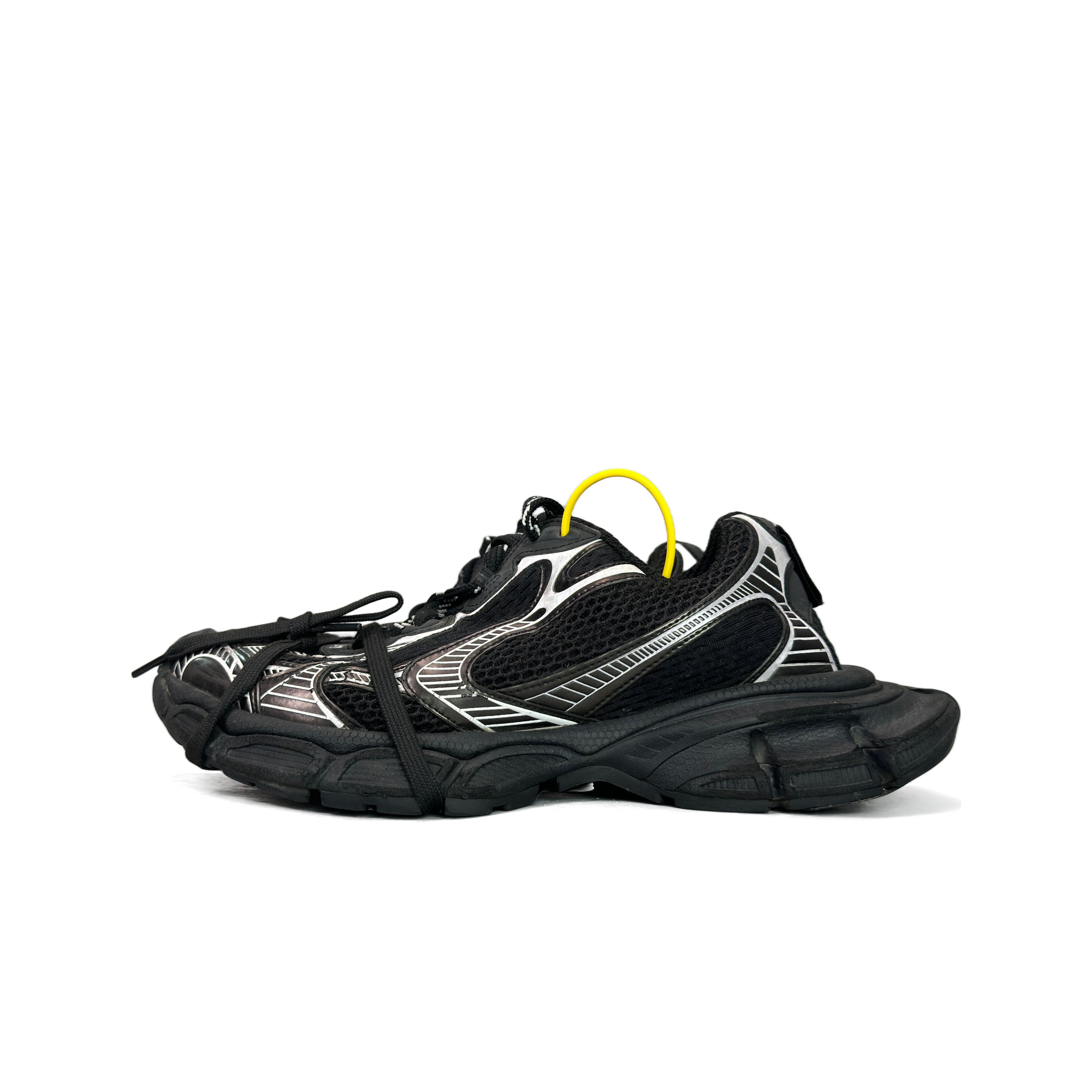 Balenciaga Balenciaga Distressed 3XL Sneakers 41 Size US 8 / EU 41 - 2 Thumbnail