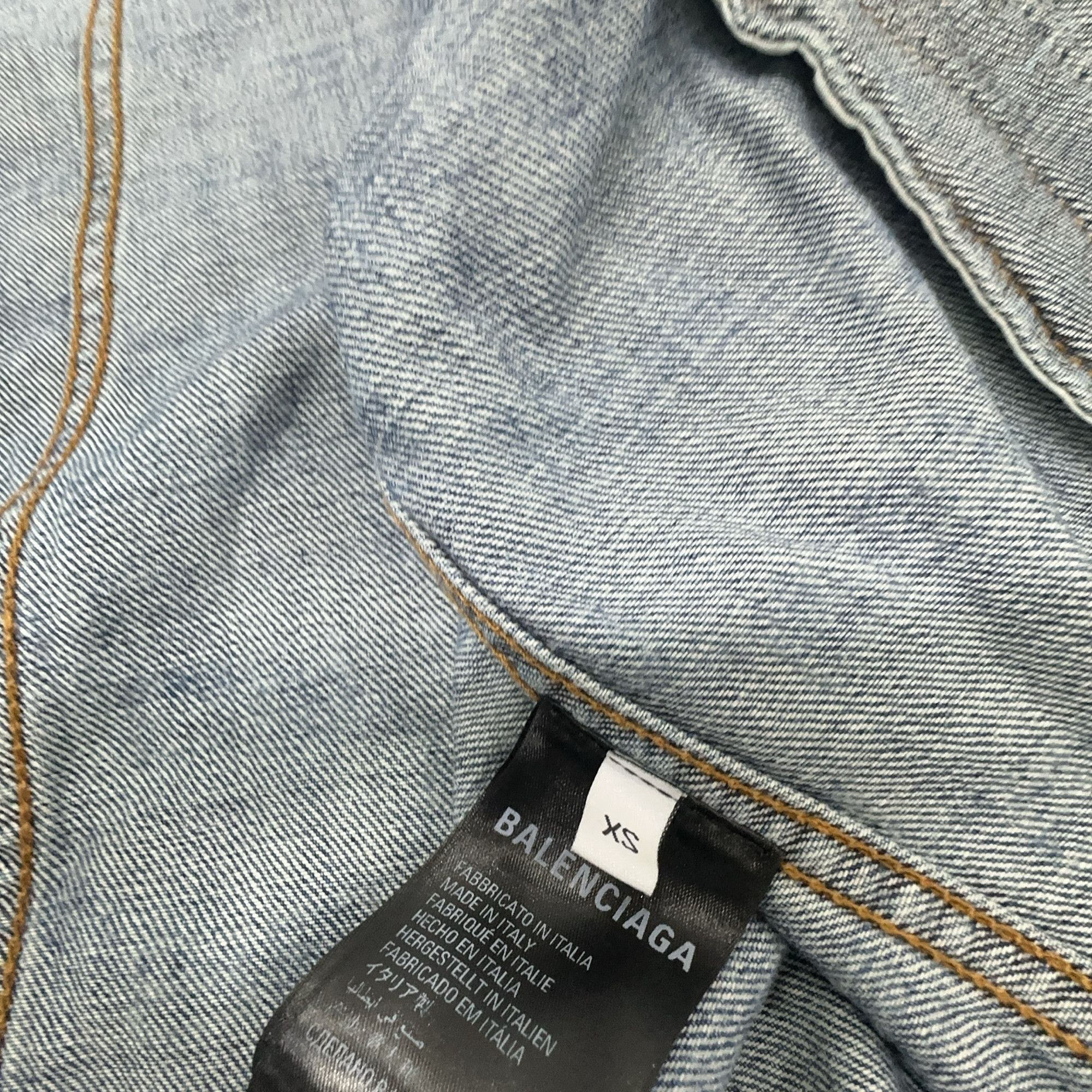 Balenciaga Balenciaga All-Over Logo Denim Jacket XS Size US XS / EU 42 / 0 - 4 Thumbnail