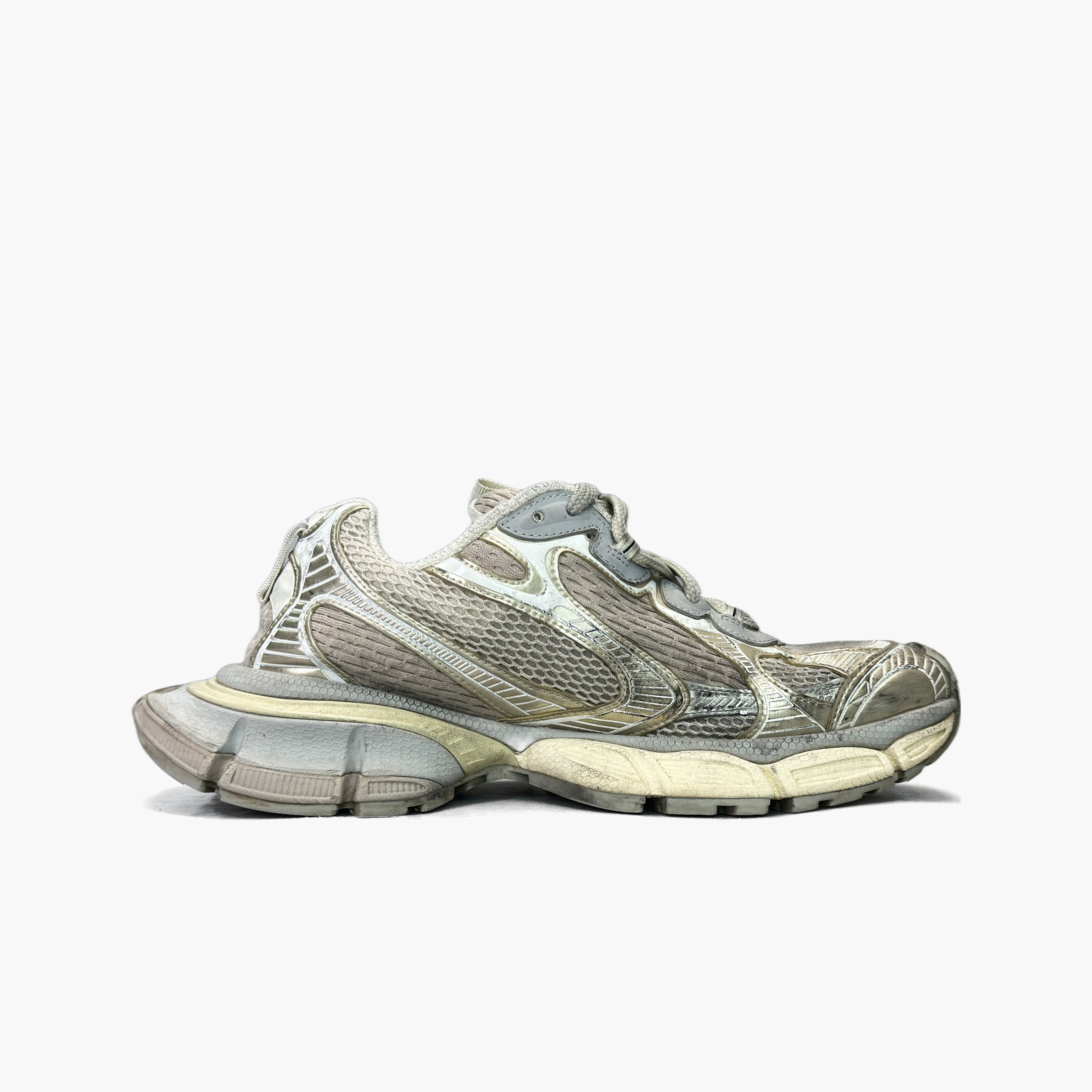 Balenciaga Balenciaga Distressed 3XL Mesh Sneakers 41 Size US 11 / IT 41 - 3 Thumbnail