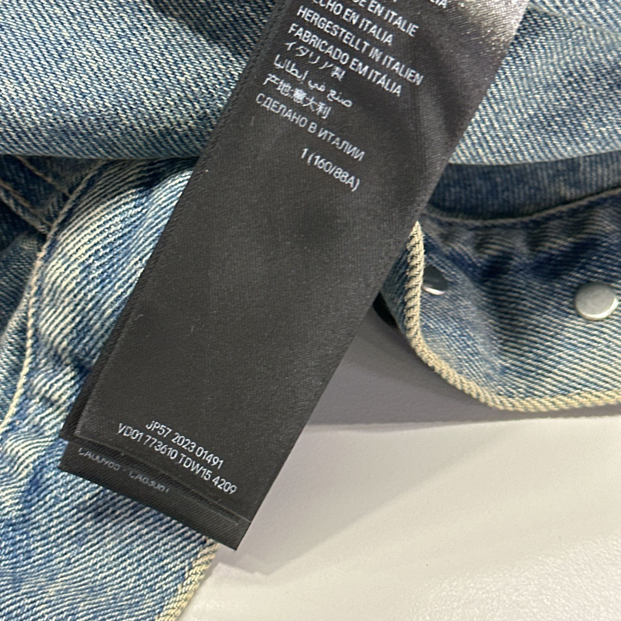 Balenciaga Balenciaga Distressed Logo Patch Denim Jacket 1 Size US S / EU 44-46 / 1 - 6 Thumbnail