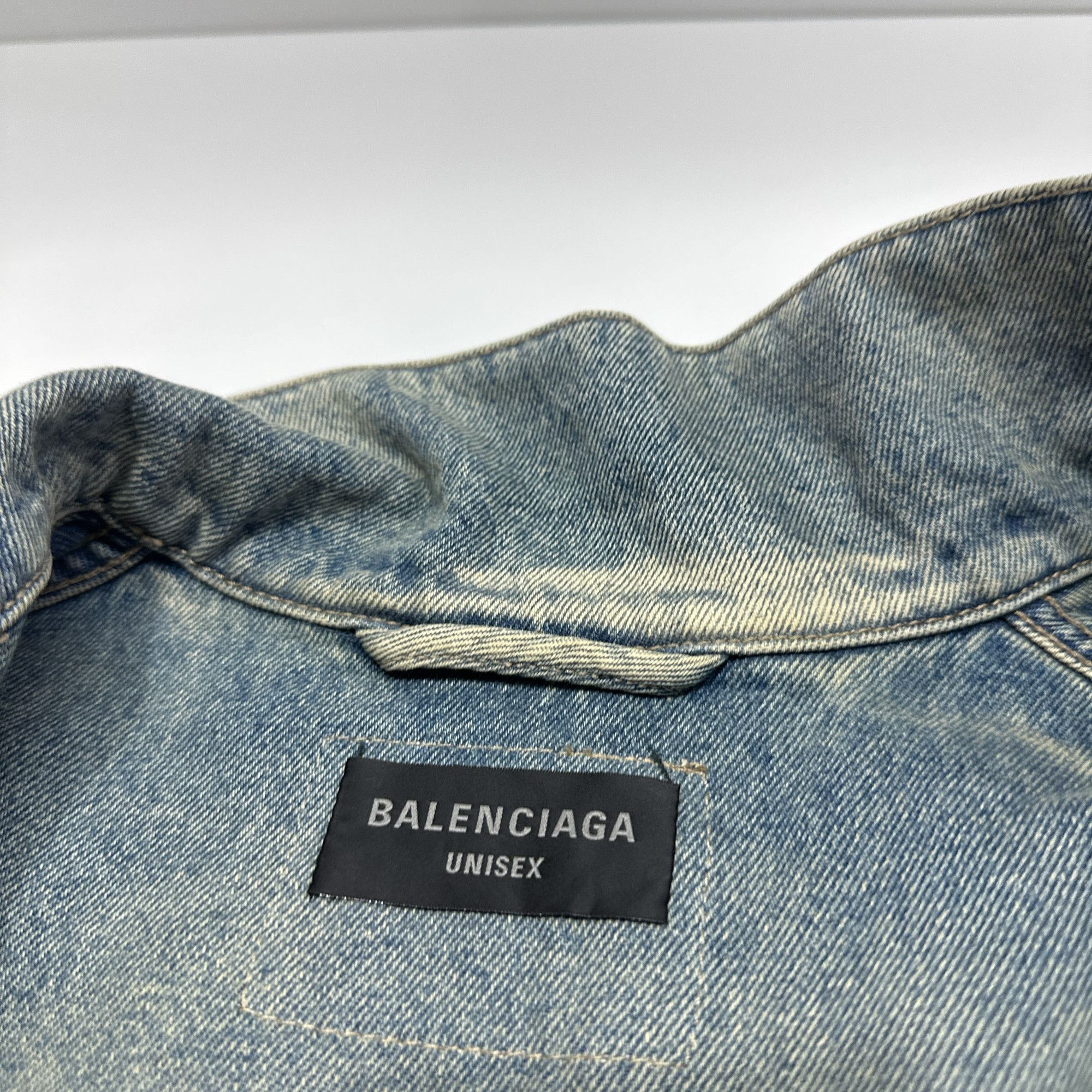 Balenciaga Balenciaga Distressed Logo Patch Denim Jacket 1 Size US S / EU 44-46 / 1 - 4 Thumbnail