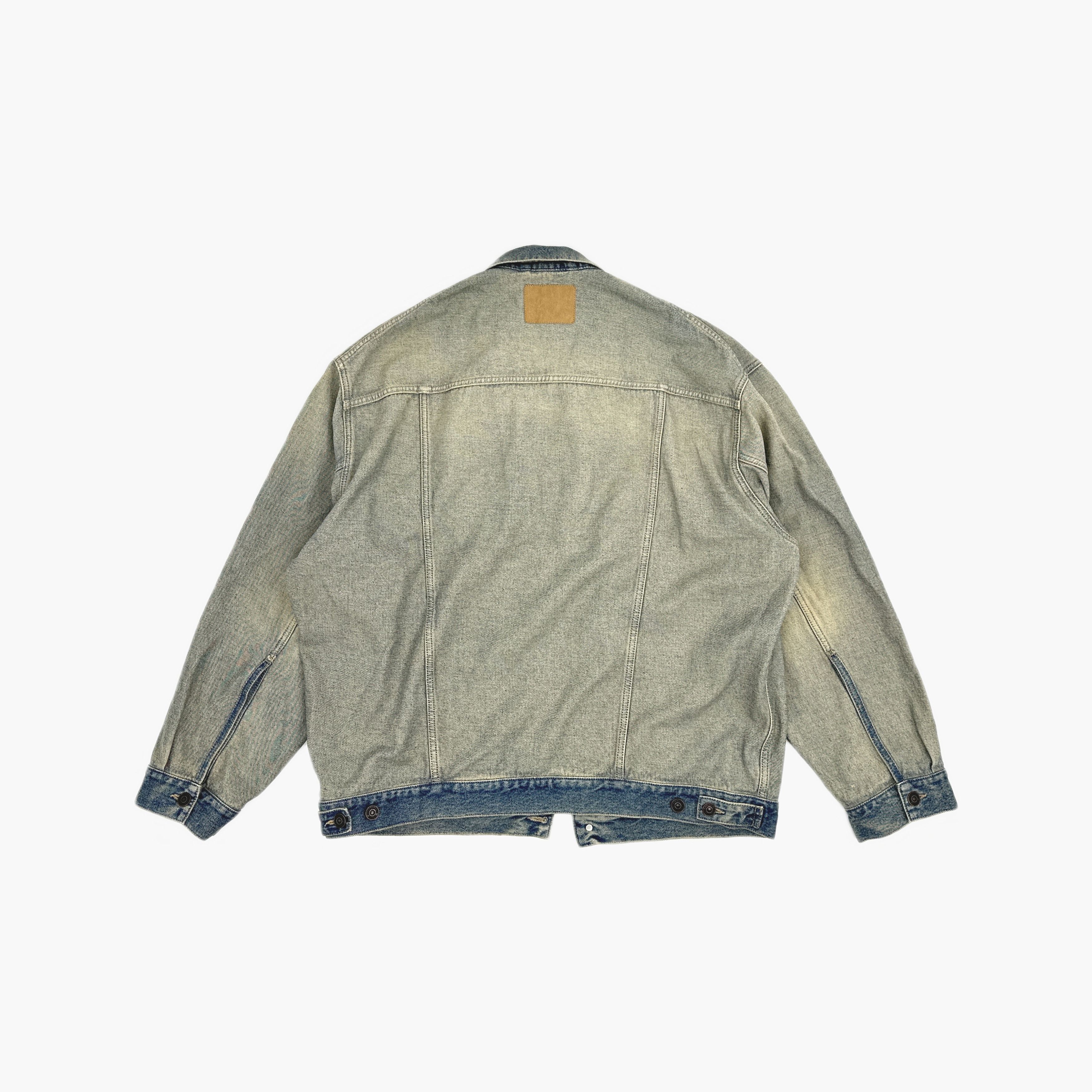 Balenciaga Balenciaga Distressed Logo Patch Denim Jacket 1 Size US S / EU 44-46 / 1 - 3 Thumbnail