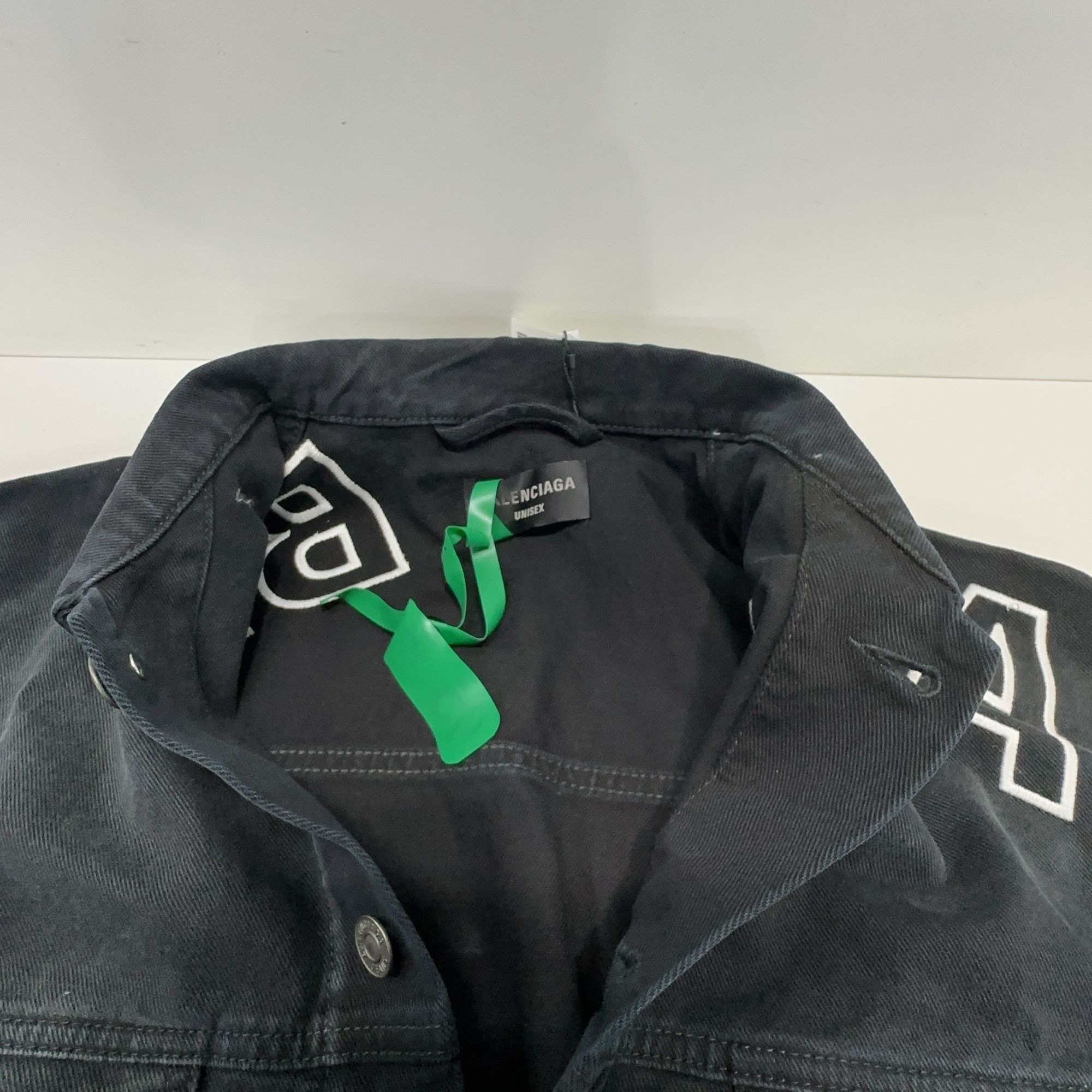 Balenciaga Balenciaga Logo Print Denim Jacket XS Size US XS / EU 42 / 0 - 8 Thumbnail