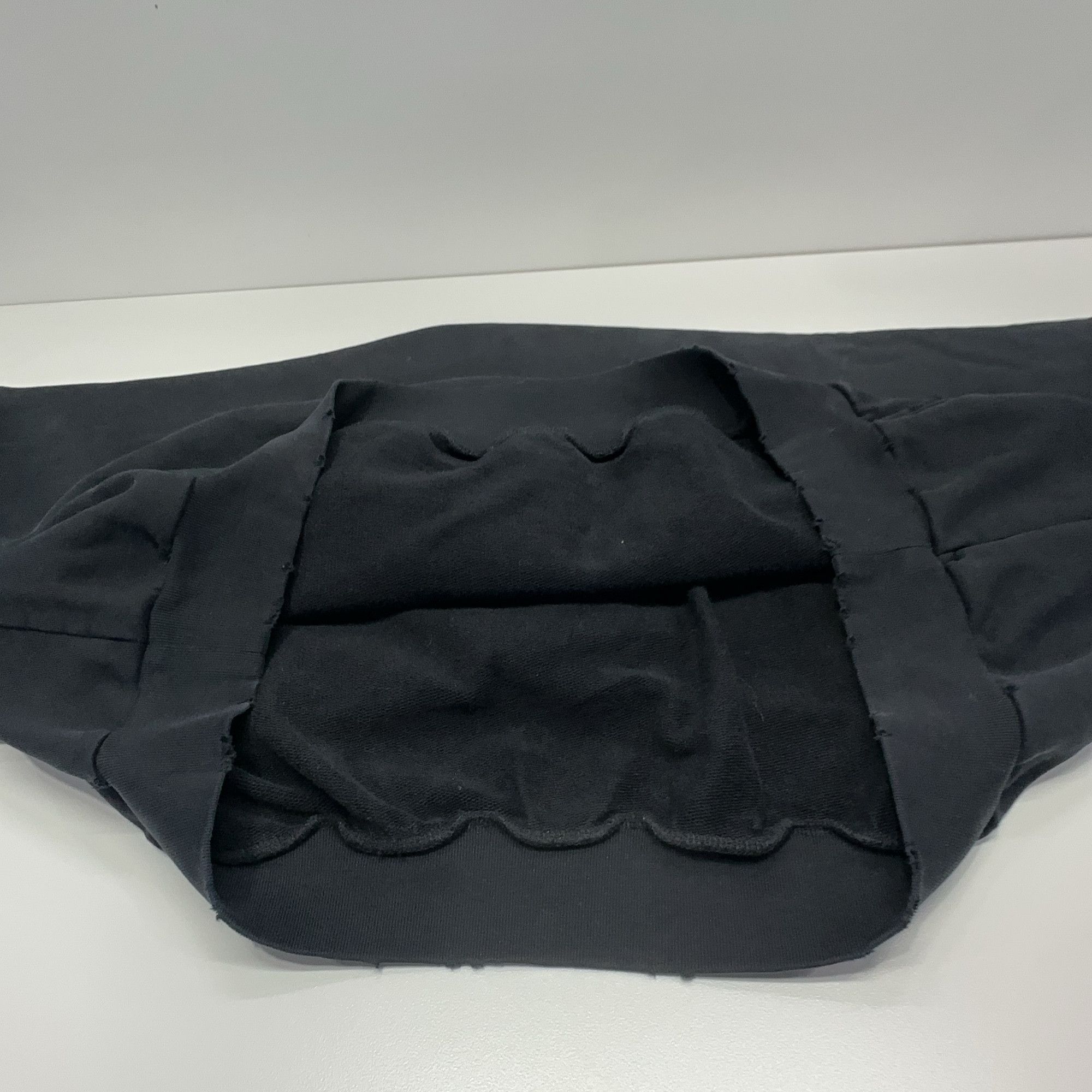 Balenciaga Balenciaga Logo Print Hoodie Size XL Size US XL / EU 56 / 4 - 12 Thumbnail