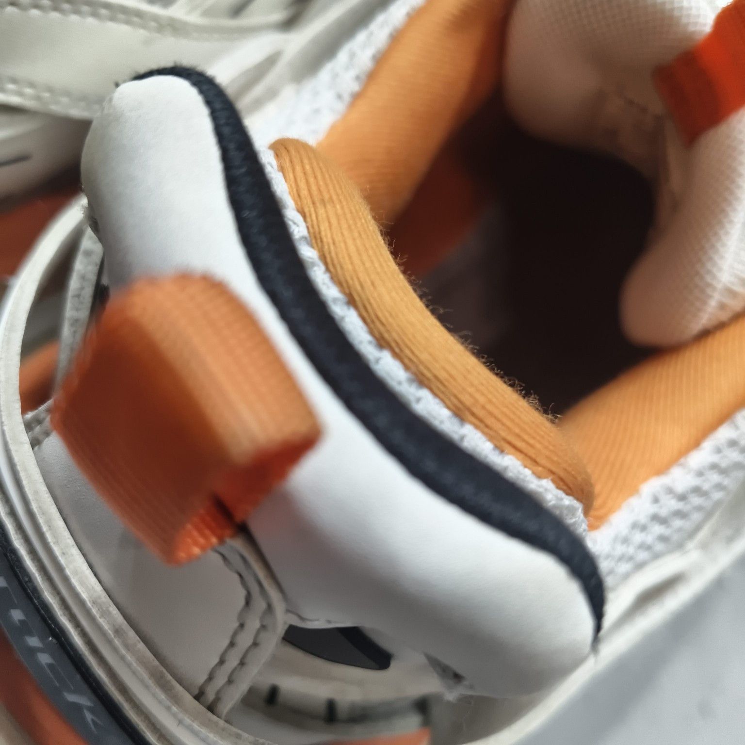 Balenciaga Balenciaga White Orange Track Sneakers 43 Size US 10 / EU 43 - 12 Thumbnail