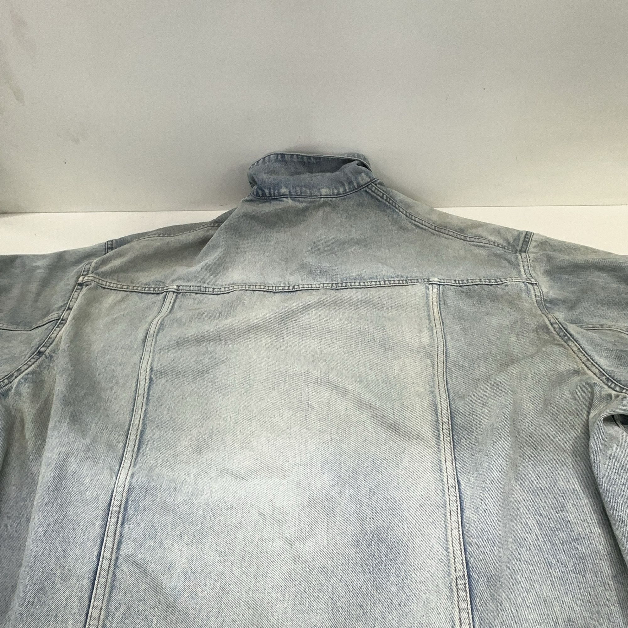 Balenciaga Balenciaga Washed Denim Jacket Size 3 Size US L / EU 52-54 / 3 - 14 Thumbnail