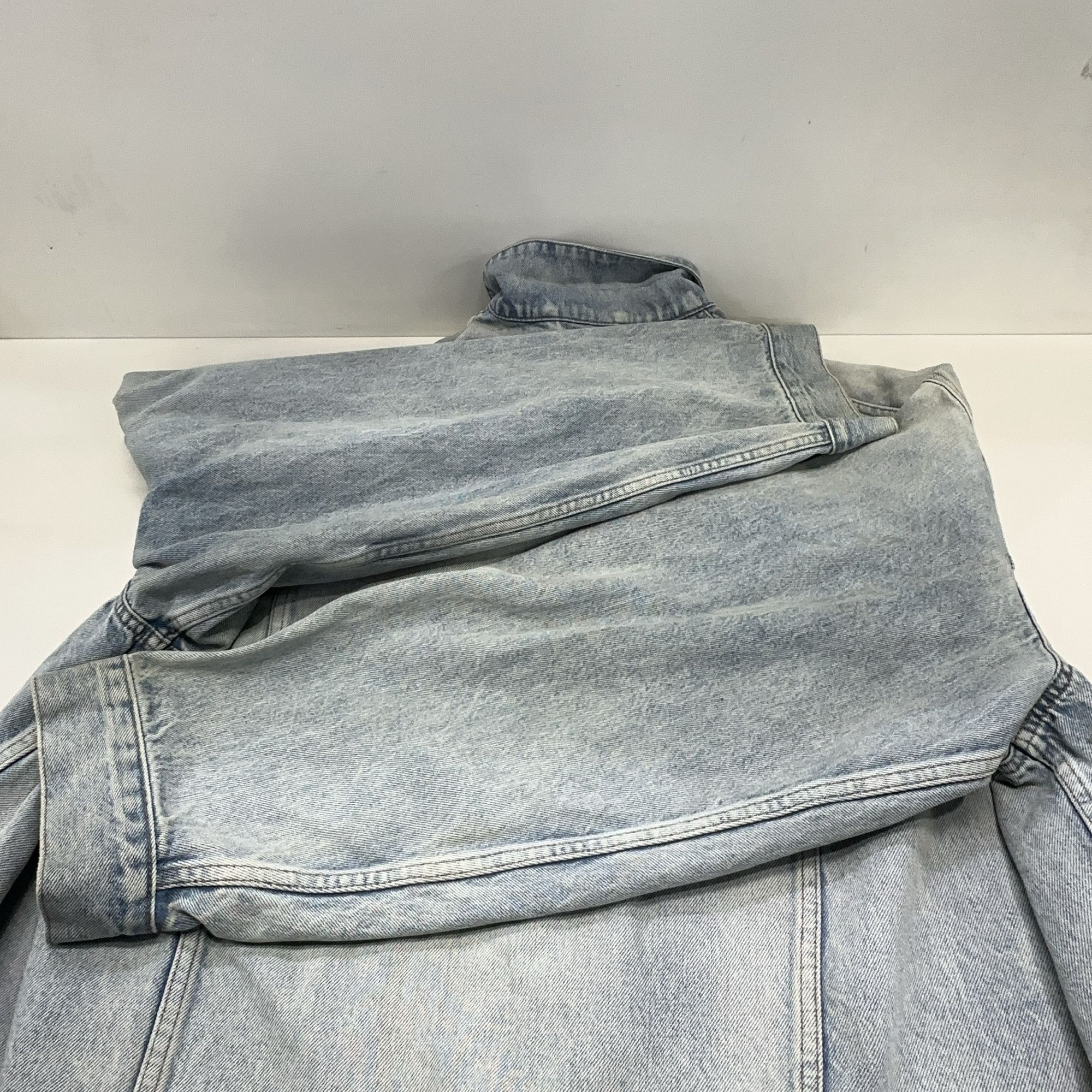 Balenciaga Balenciaga Washed Denim Jacket Size 3 Size US L / EU 52-54 / 3 - 13 Thumbnail