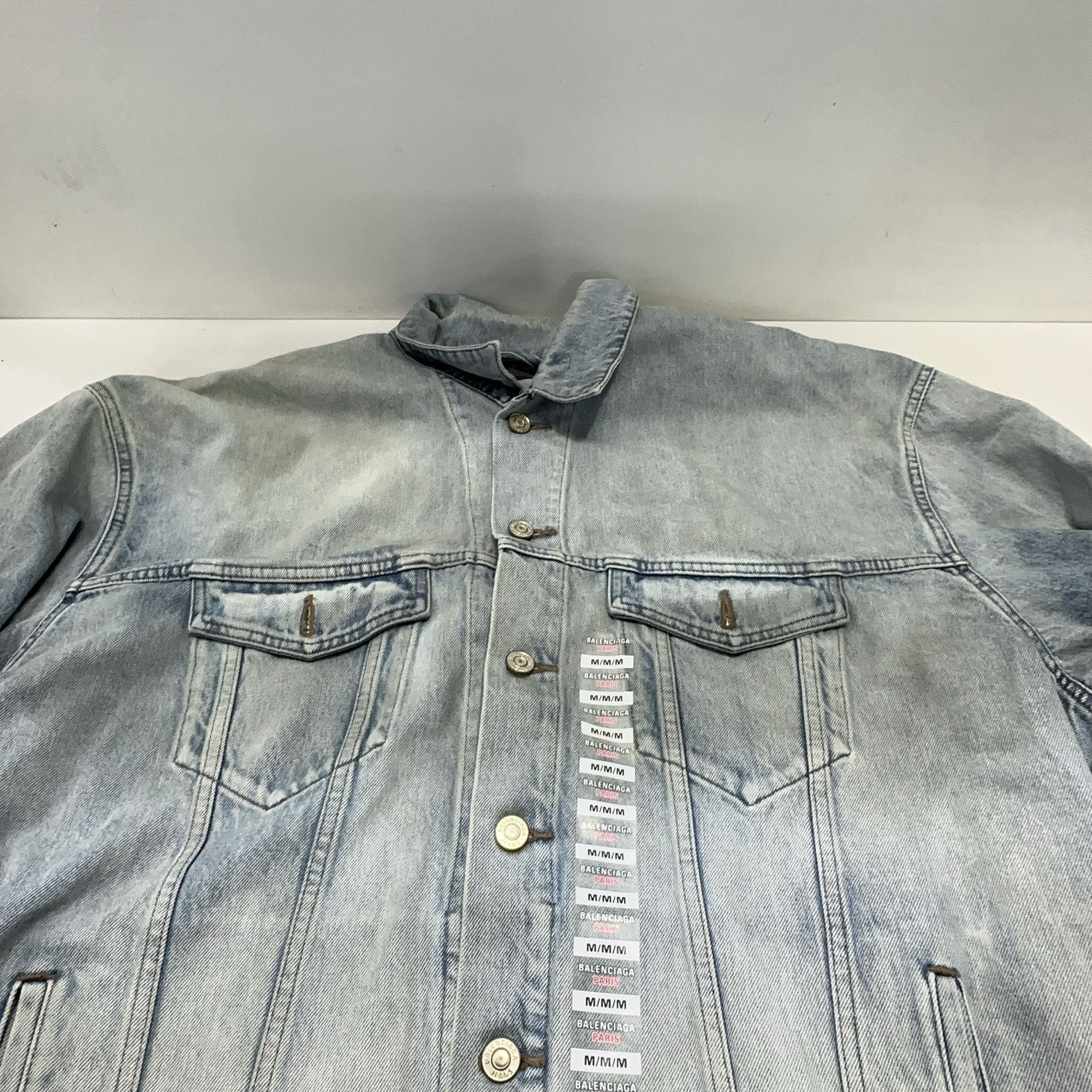 Balenciaga Balenciaga Washed Denim Jacket Size 3 Size US L / EU 52-54 / 3 - 8 Thumbnail