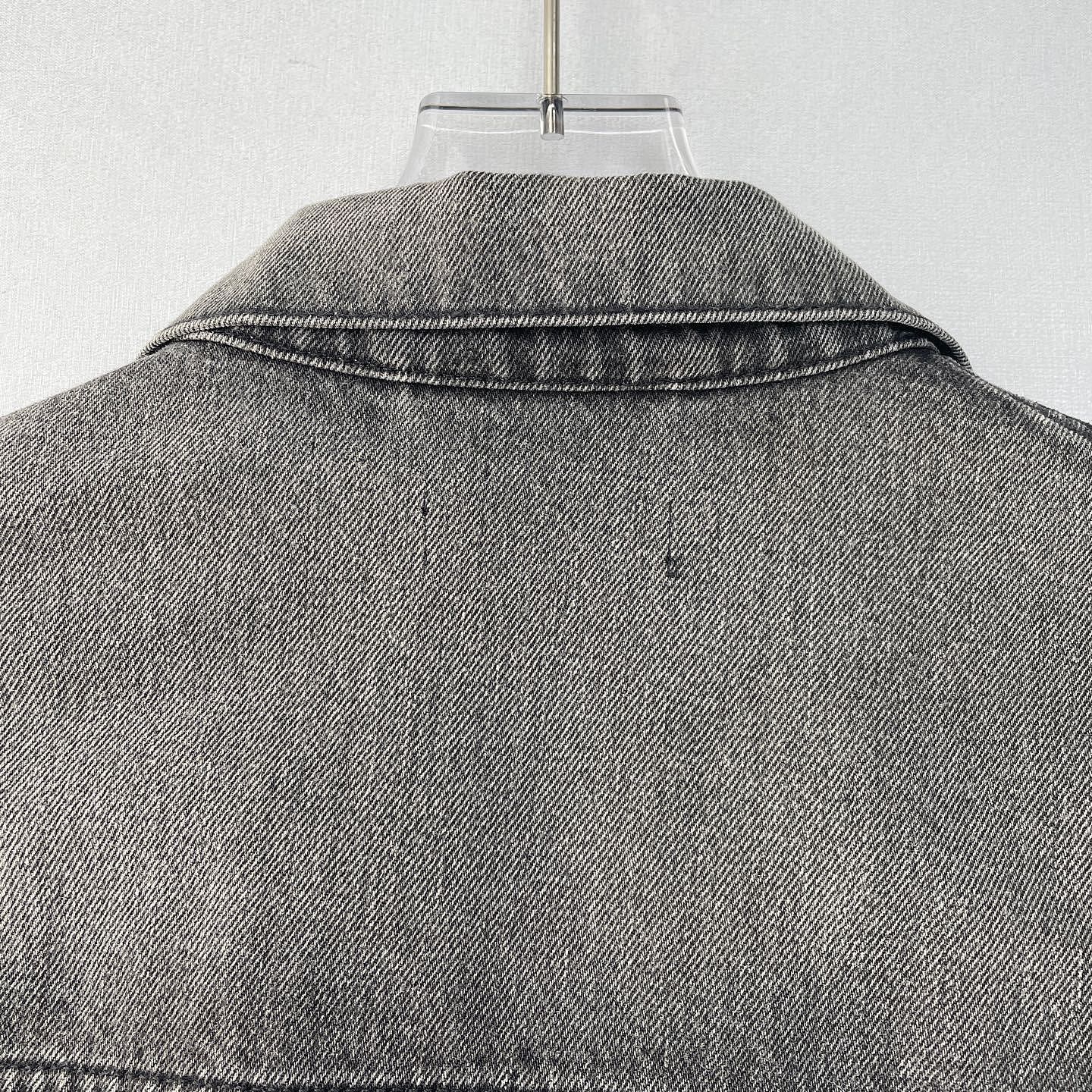 Balenciaga Balenciaga Earth Embroidery Denim Jacket 46 Size US S / EU 44-46 / 1 - 10 Thumbnail