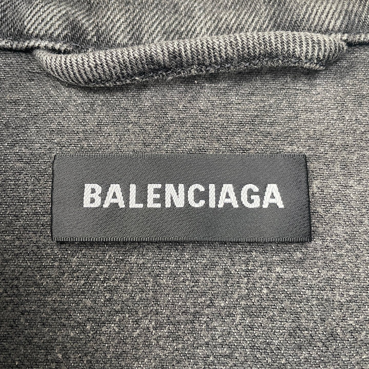 Balenciaga Balenciaga Earth Embroidery Denim Jacket 46 Size US S / EU 44-46 / 1 - 4 Thumbnail