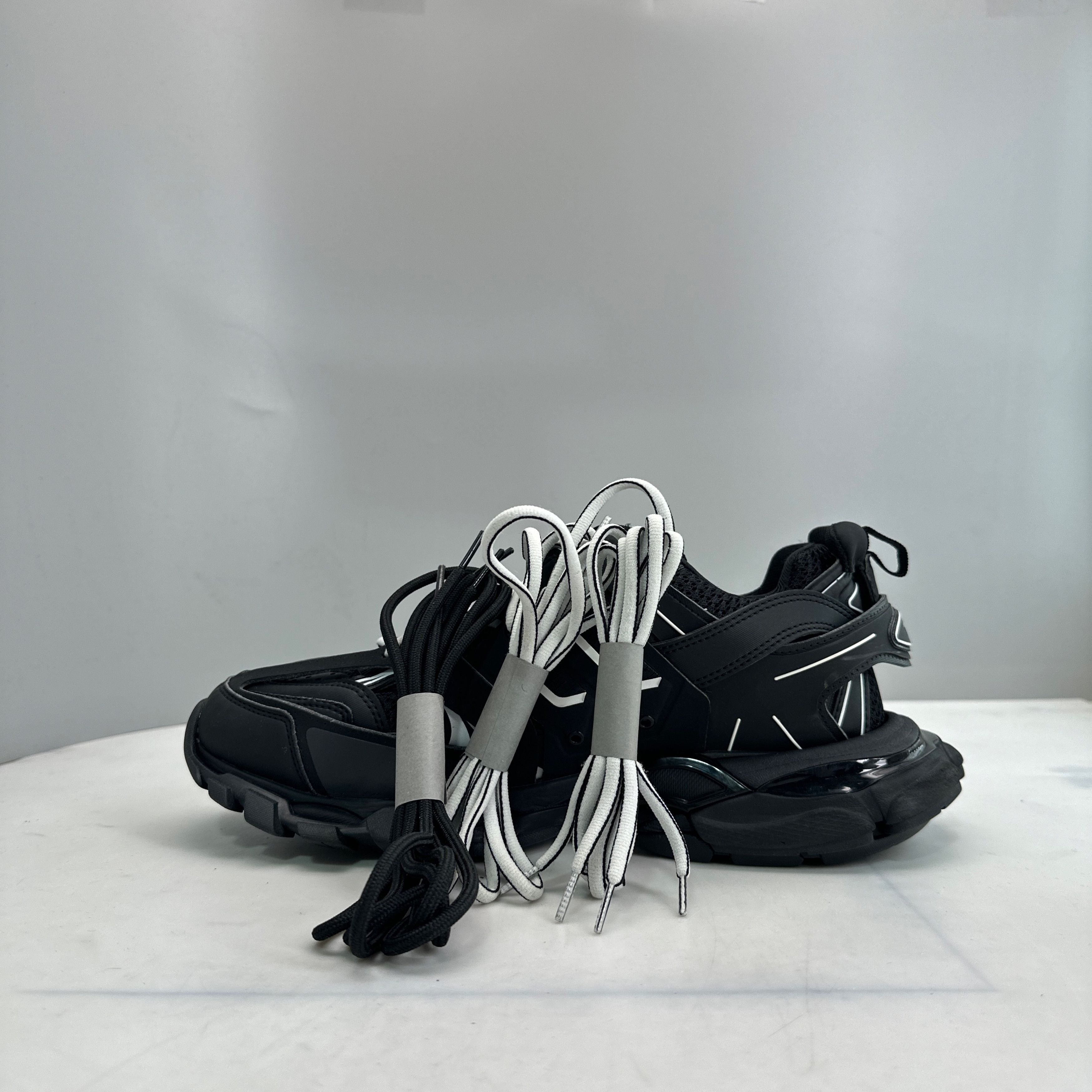 Balenciaga Balenciaga Track Sneakers Black White 43 Size US 10 / EU 43 - 11 Thumbnail