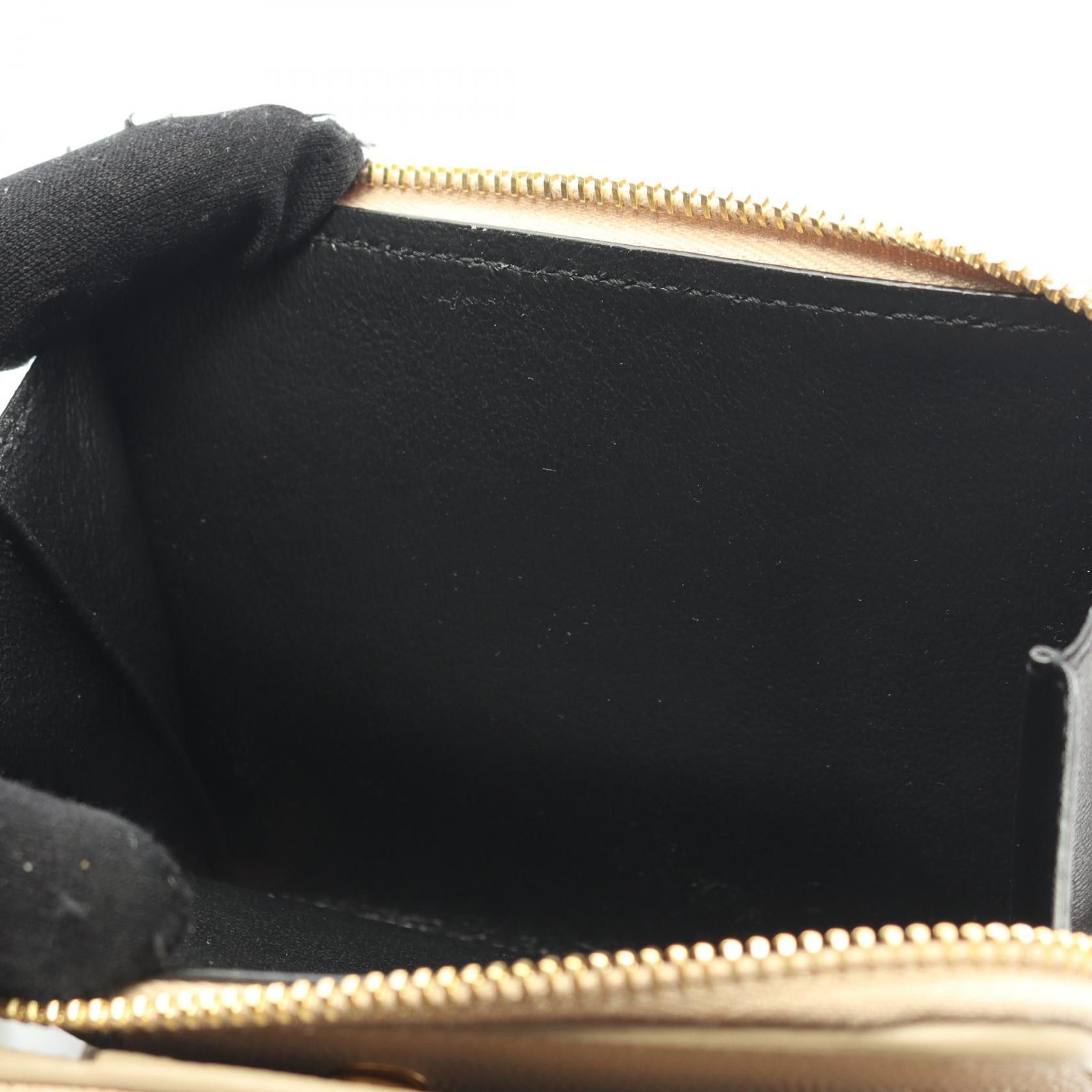 Yves Saint Laurent Yves Saint Laurent Saint Laurent Paris Monogram Wallet Leather Short Wallet 668288BOW012721 DUTY FREE for USA Size ONE SIZE - 8 Thumbnail