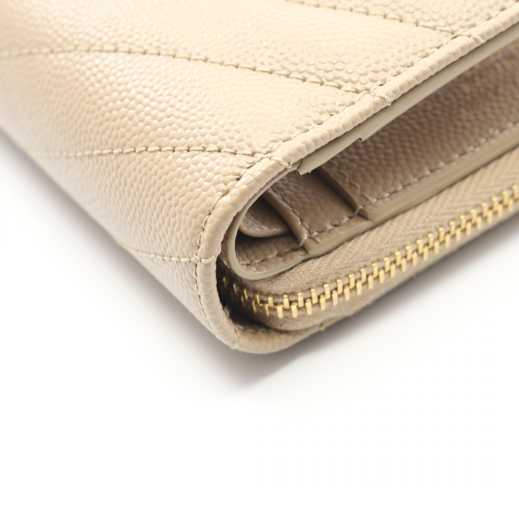 Yves Saint Laurent Yves Saint Laurent Saint Laurent Paris Monogram Wallet Leather Short Wallet 668288BOW012721 DUTY FREE for USA Size ONE SIZE - 6 Thumbnail