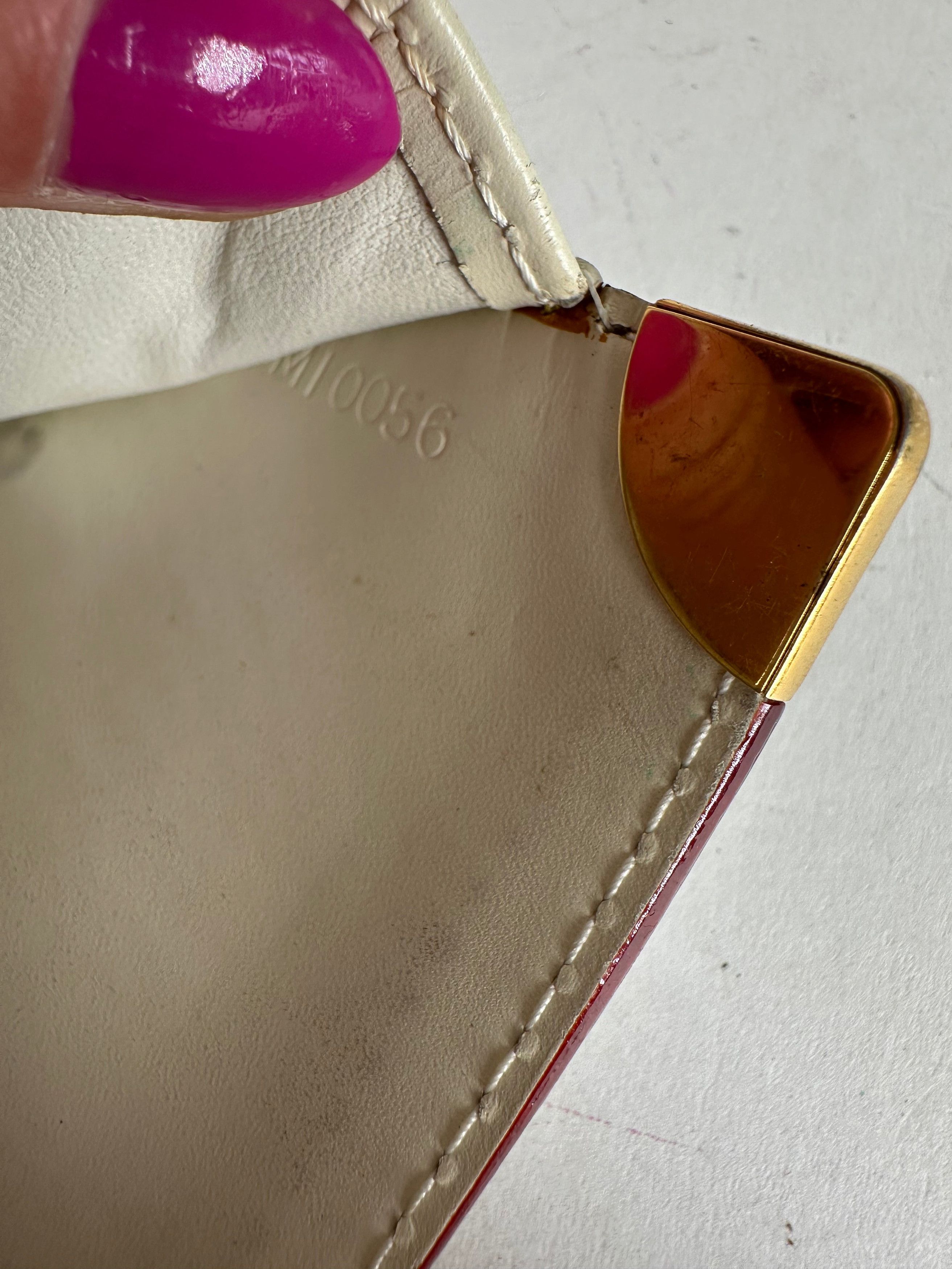 Louis Vuitton Vintage Suhali Compact Wallet Cream Goat Leather Size ONE SIZE - 6 Thumbnail