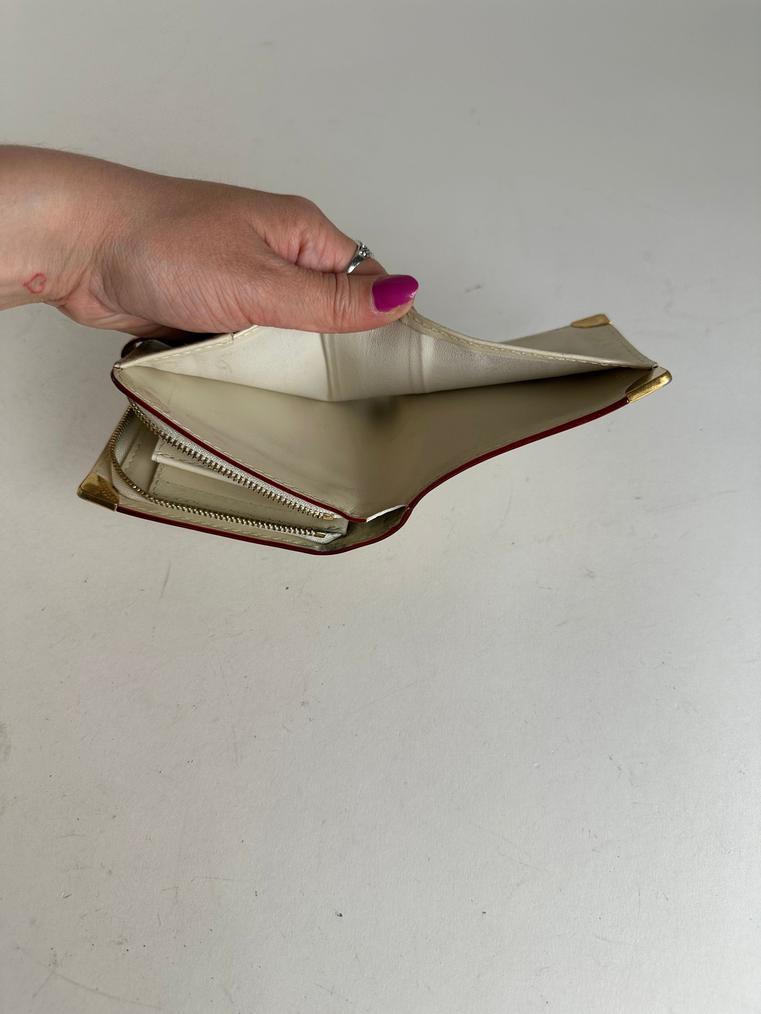 Louis Vuitton Vintage Suhali Compact Wallet Cream Goat Leather Size ONE SIZE - 7 Thumbnail