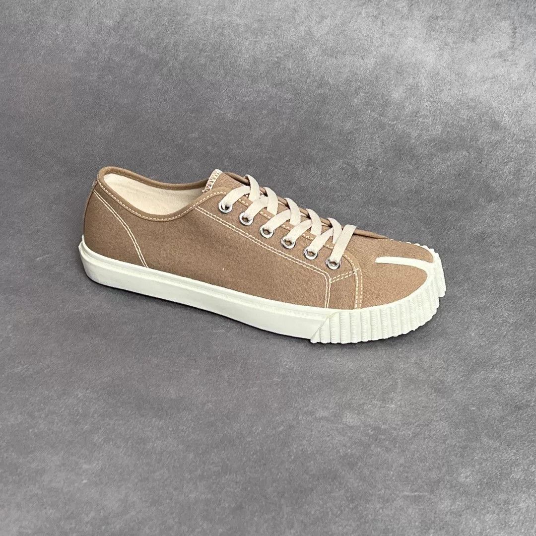 Maison Margiela Maison Margiela Beige Lowtop Sneakers 8 Men Size US 8 / EU 41 - 4 Thumbnail