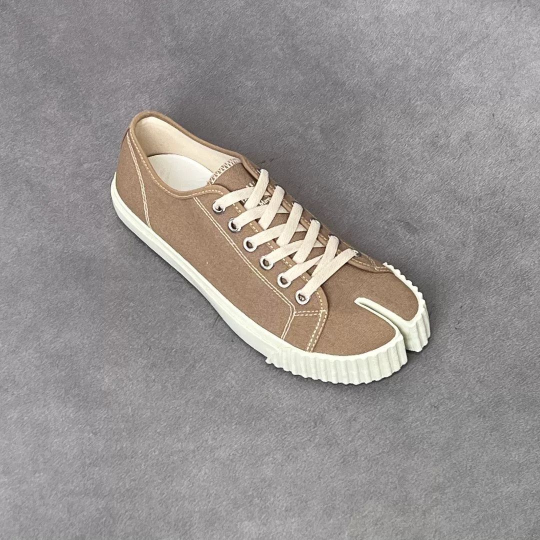 Maison Margiela Maison Margiela Beige Lowtop Sneakers 8 Men Size US 8 / EU 41 - 5 Thumbnail