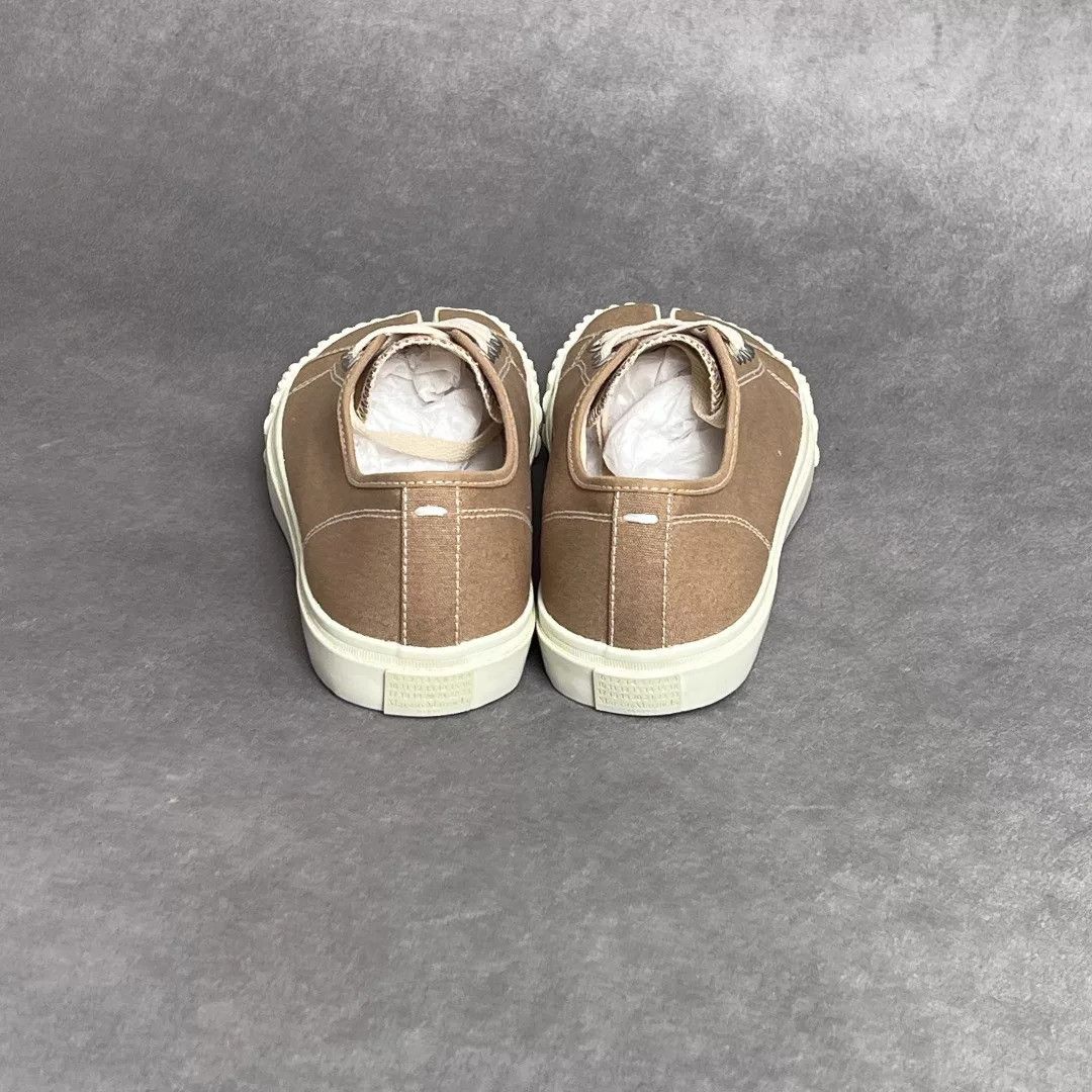 Maison Margiela Maison Margiela Beige Lowtop Sneakers 8 Men Size US 8 / EU 41 - 8 Thumbnail