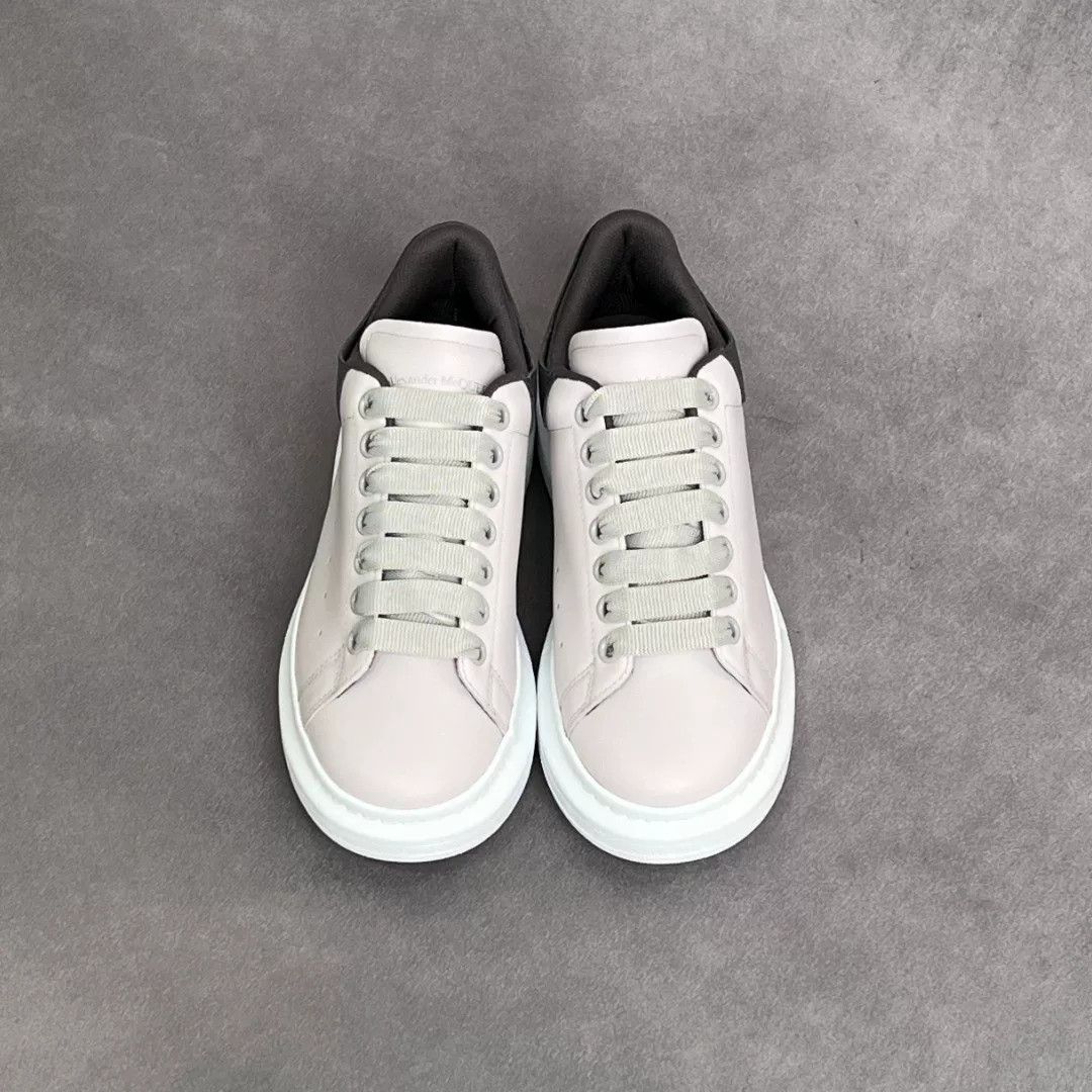 Alexander McQueen Alexander McQueen Leather Gray Lowtop Sneakers 11 Men Size US 11 / EU 44 - 7 Thumbnail