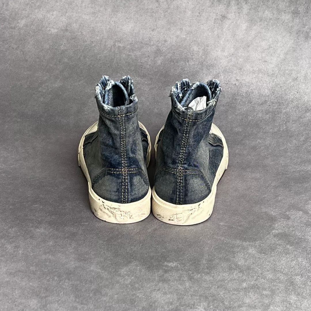 Balenciaga Balenciaga Denim Blue Hitop Sneakers 9 Men Size US 9 / EU 42 - 8 Thumbnail