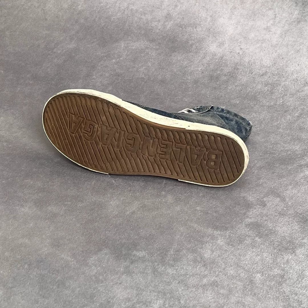 Balenciaga Balenciaga Denim Blue Hitop Sneakers 9 Men Size US 9 / EU 42 - 5 Thumbnail