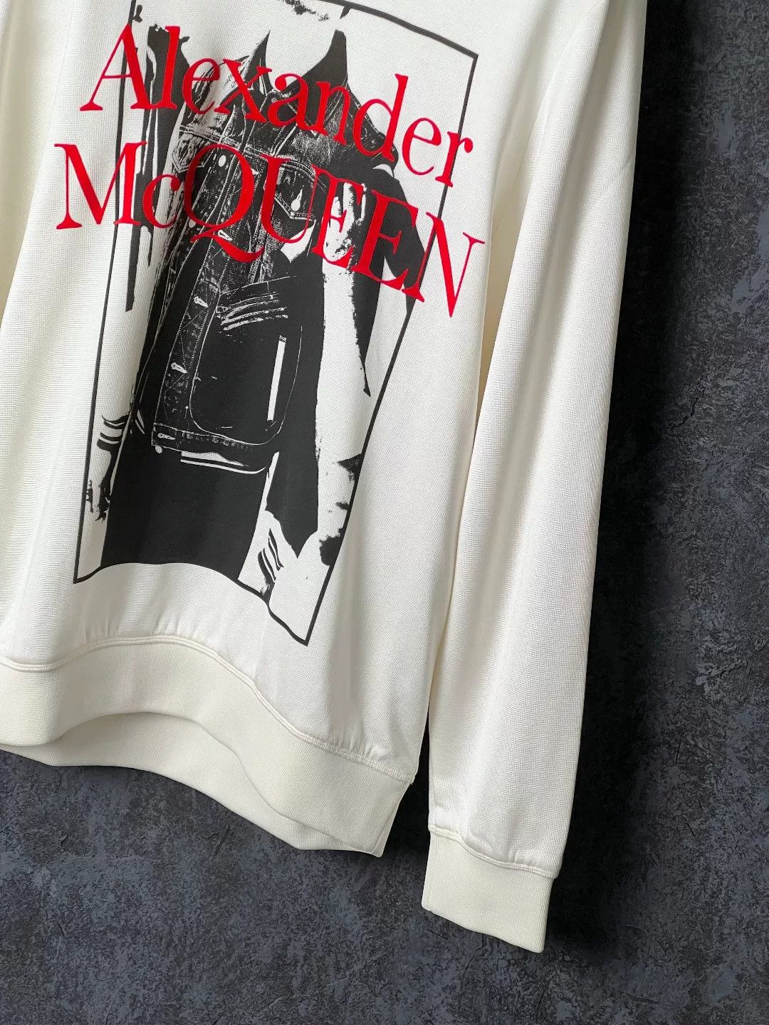 Alexander McQueen Alexander McQueen Printed White Hoodie l Men Size US L / EU 52-54 / 3 - 6 Thumbnail