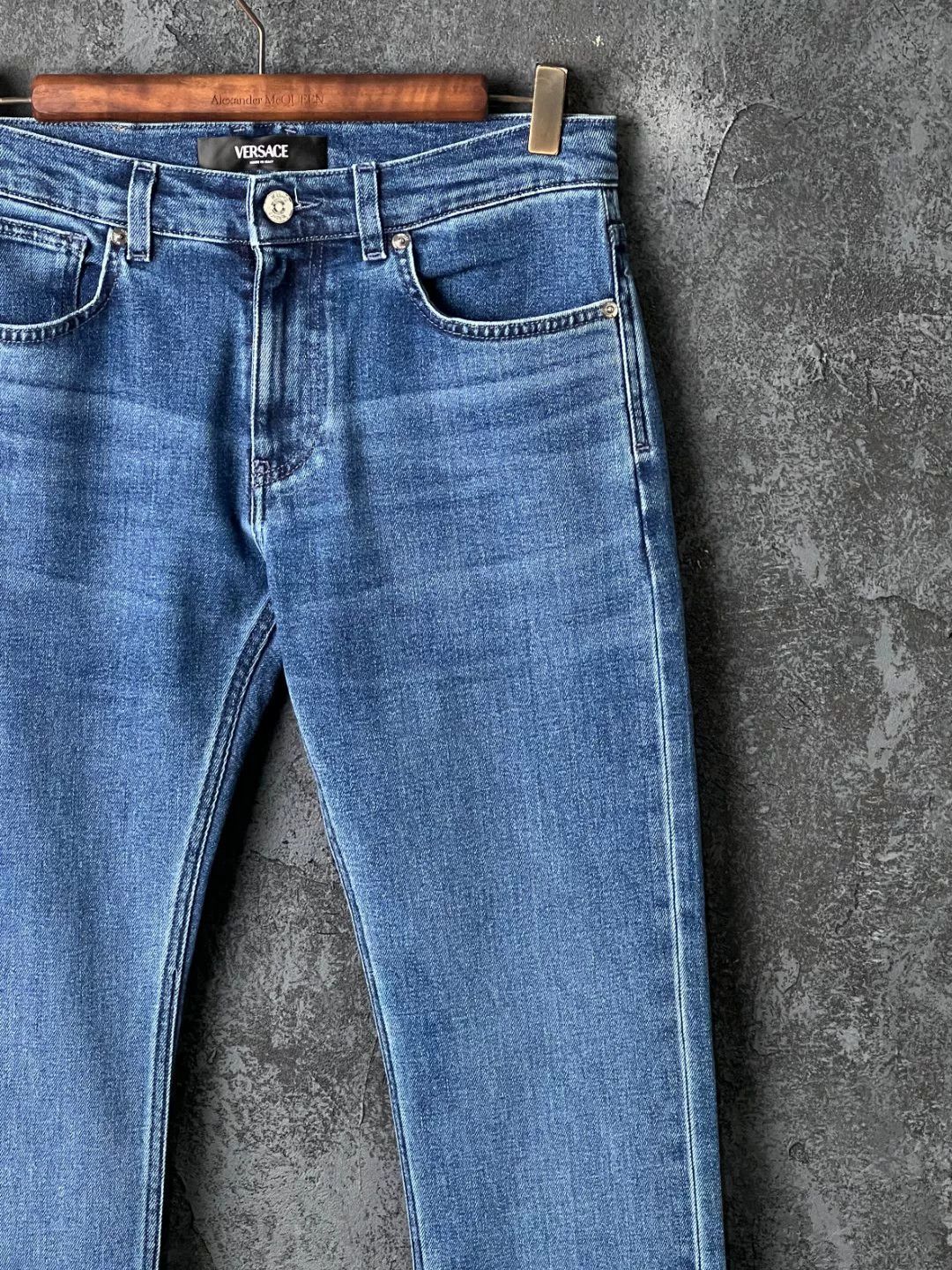 Versace Versace Denim Embroidered Blue Denim Jeans 30 Men Size US 30 / EU 46 - 3 Thumbnail