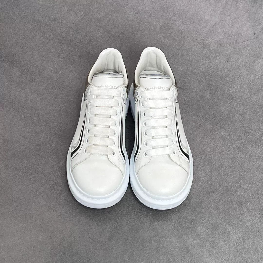 Alexander McQueen Alexander McQueen Casual Gold Lowtop Sneakers 10 Men Size US 10 / EU 43 - 7 Thumbnail