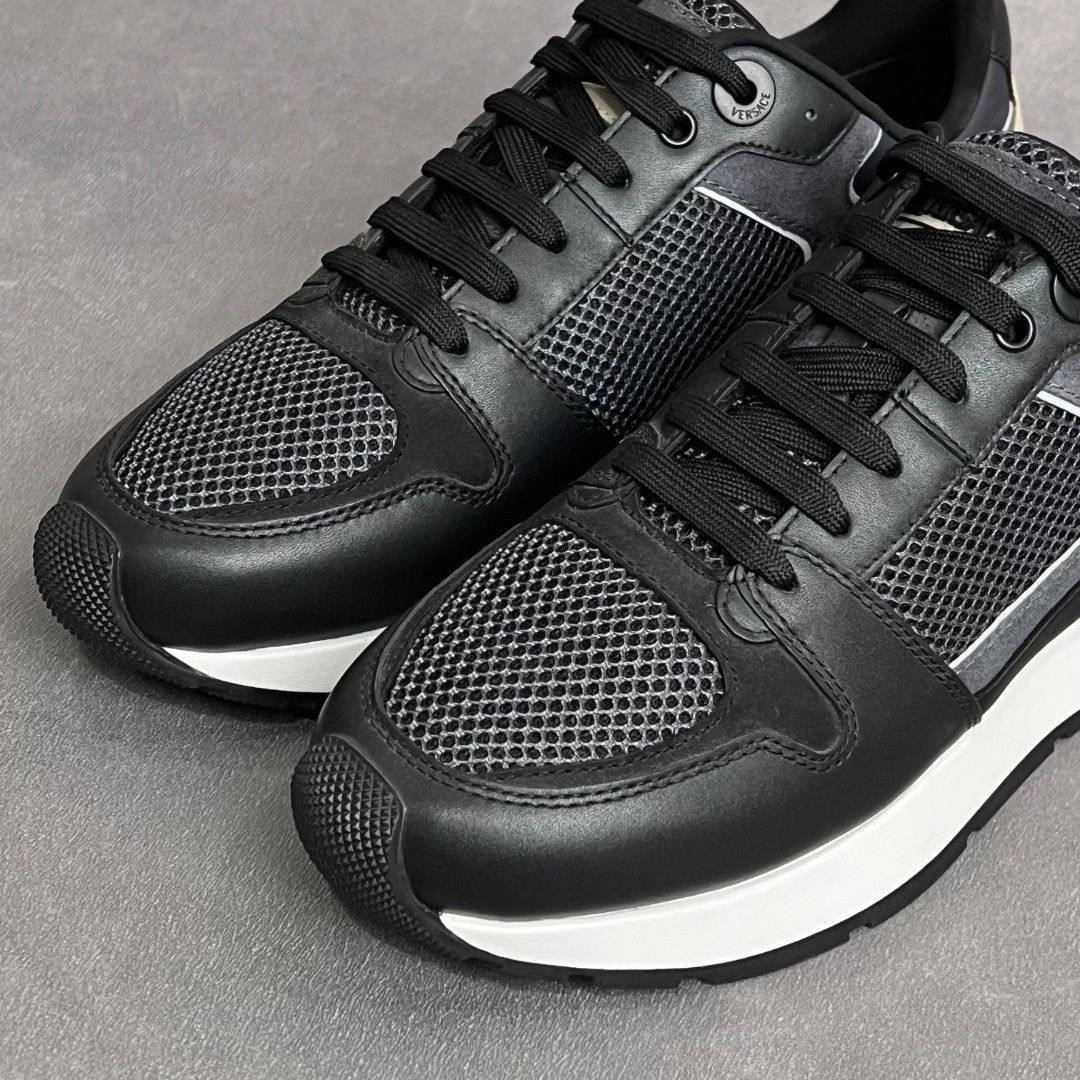 Versace Versace Casual Black Lowtop Sneakers 7 Men Size US 7 / EU 40 - 3 Thumbnail