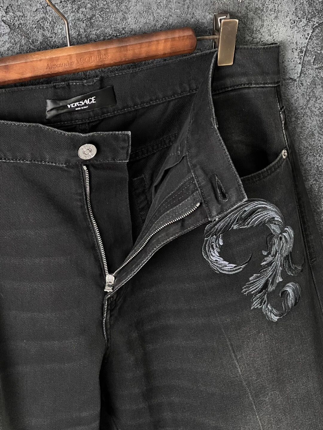Versace Versace Denim Embroidered Black Denim Jeans 36 Men Size US 36 / EU 52 - 4 Thumbnail
